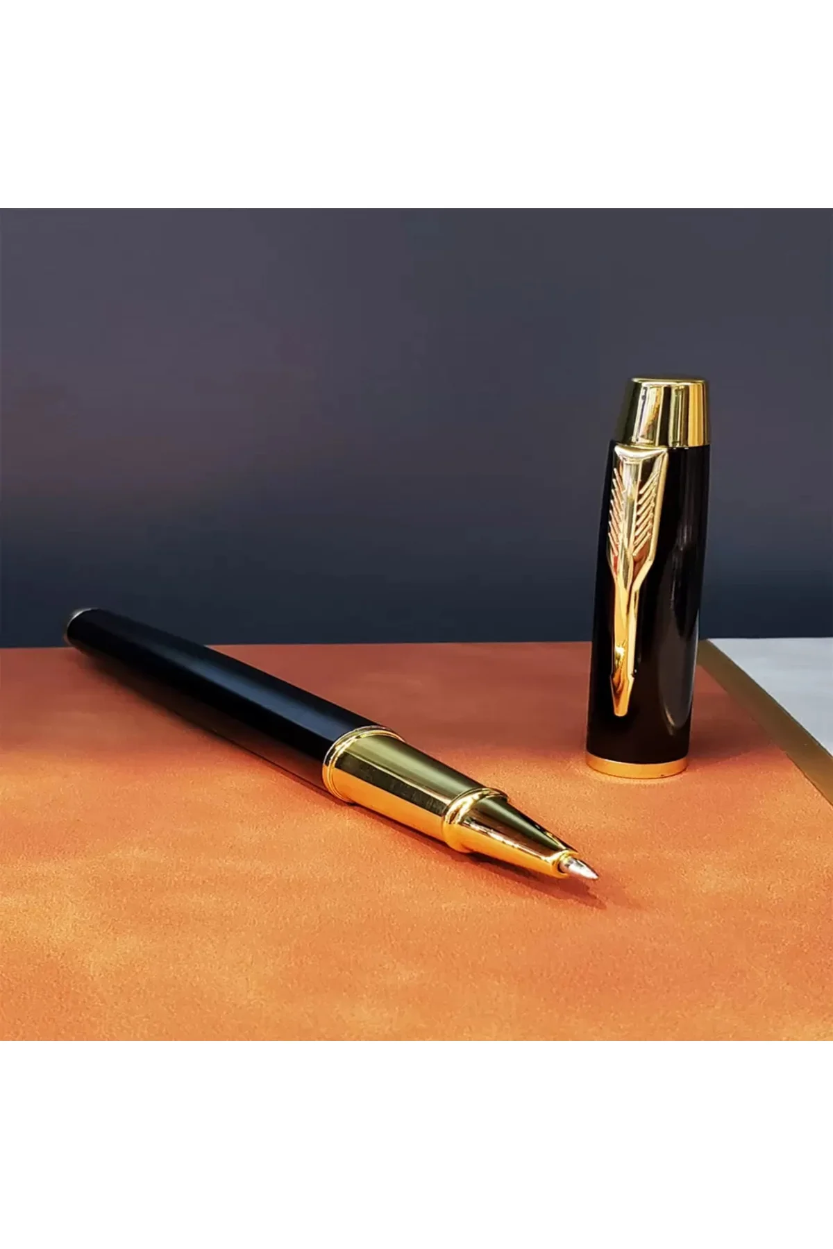 Siyah Gold Detaylı Termo Deri Defter Ve Metal Roller Kalem Hediye