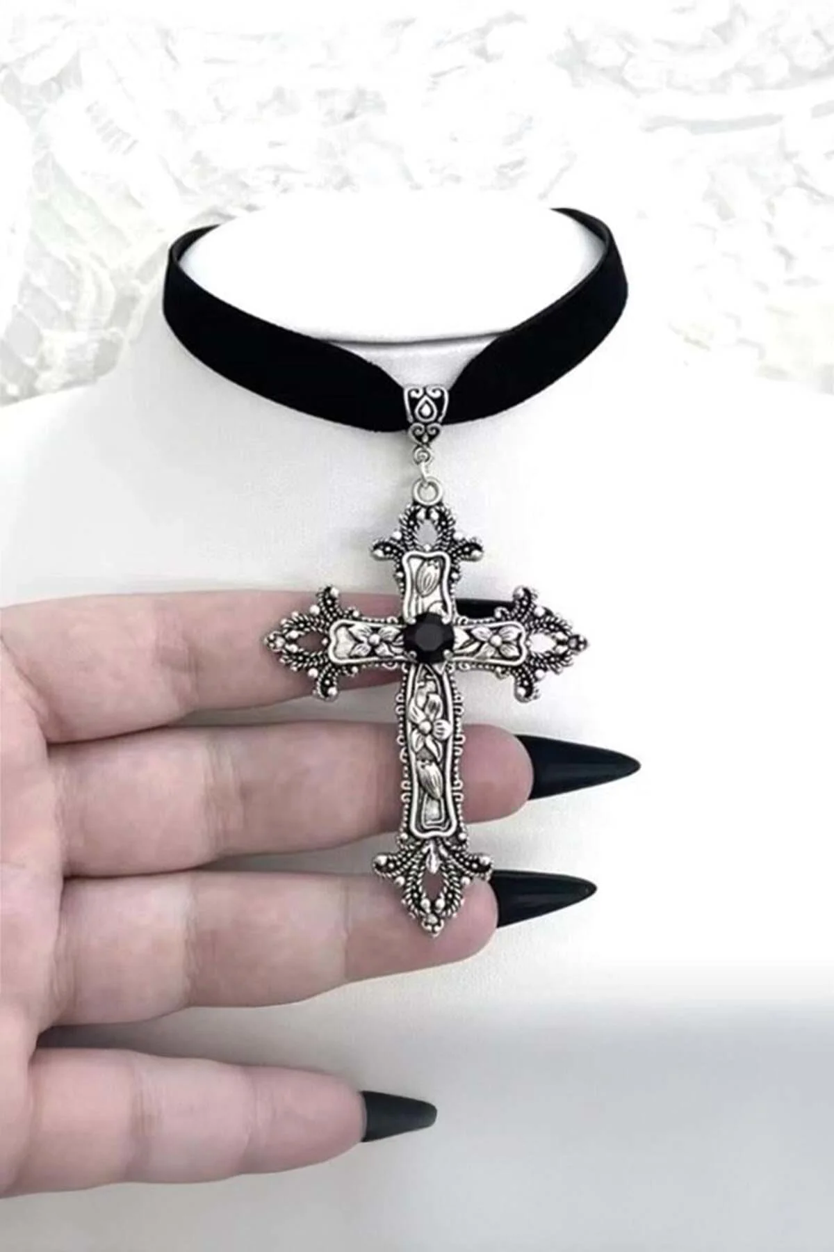 Siyah Gothic Cross Vintage Kadife Tasma Siyah Gothic Cross Vintage Kadife Tasma