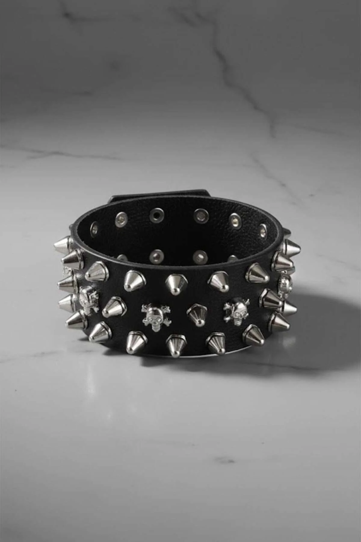 Siyah Gotik 3 Şerit Skull Dikenli Detaylı Deri Bileklik