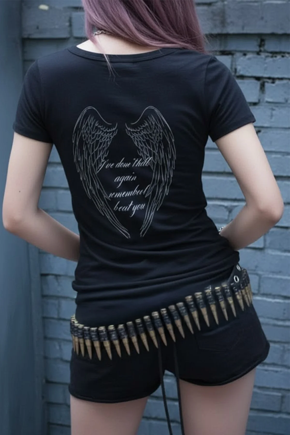 Siyah Gotik Sırt Baskılı Wing Geniş Yaka Y2K Kısa Kollu Crop Siyah Gotik Sırt Baskılı Wing Geniş Yaka Y2K Kısa Kollu Crop