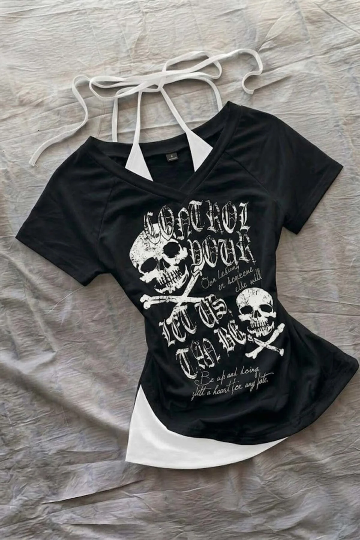 Siyah Gotik Skulls Control Ek Askılı Y2K Kısa Kollu Crop