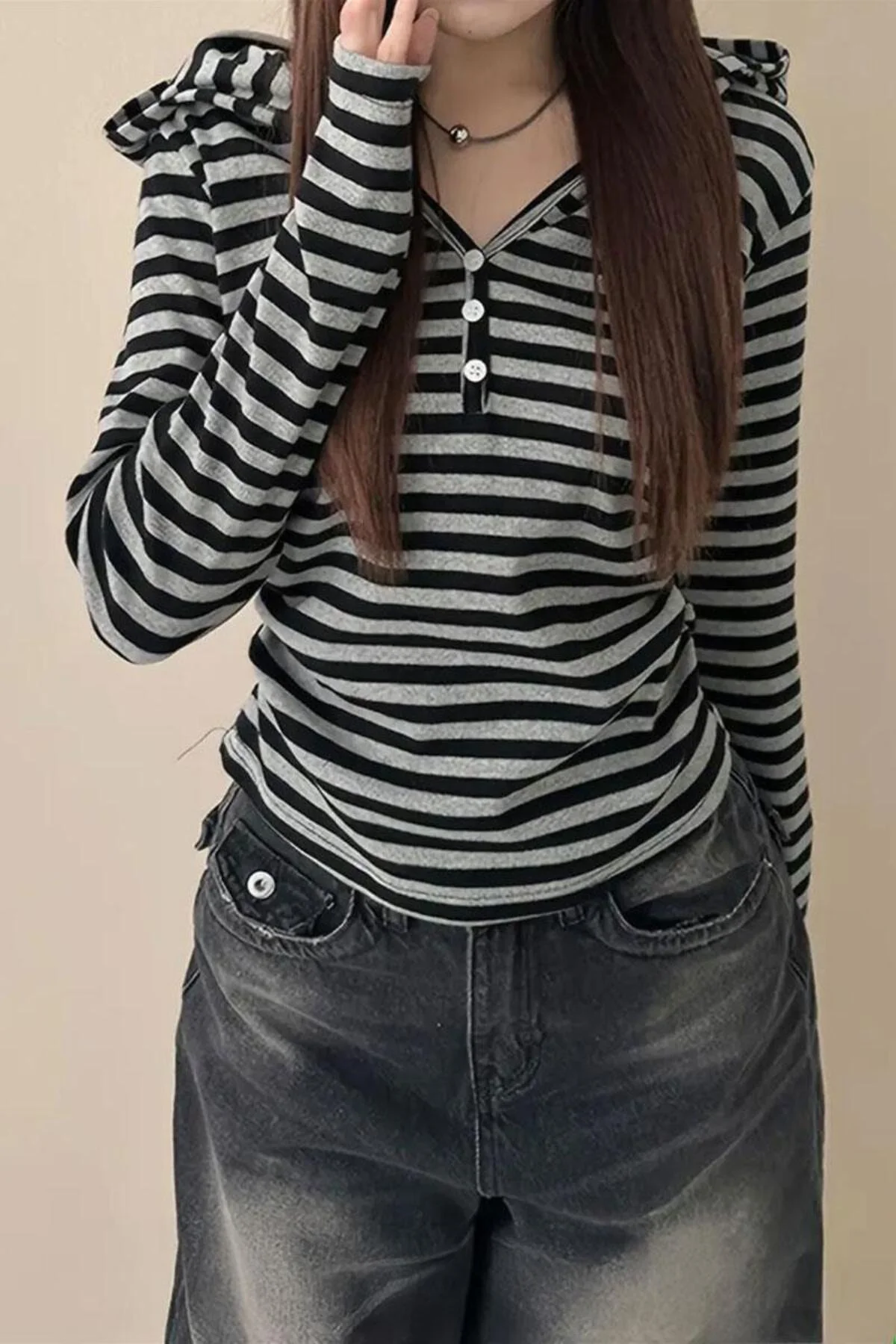 Siyah Gri Henrey Yaka Y2K Kapüşonlu Uzun Kollu Crop