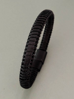 Tükkan Accessories Siyah Hakiki Deri Bileklik Miknatisli Geçirmeli Erkek Bileklik Un