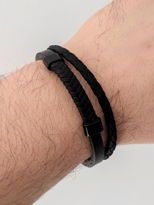 Tükkan Accessories Siyah Hakiki Deri Bileklik Miknatisli Geçirmeli Erkek Bileklik Un