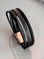 Tükkan Accessories Siyah Hakiki Deri Bileklik Miknatisli Geçirmeli Erkek Bileklik Un