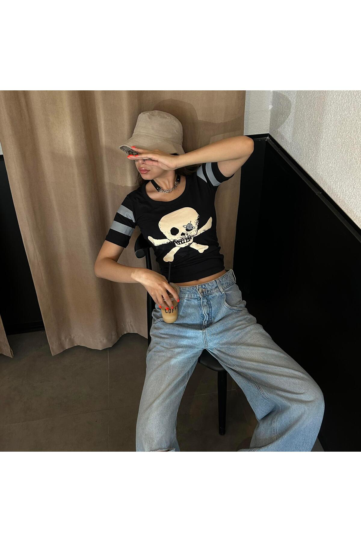 Siyah Harajuku Fashion Oldskull Kısa Kollu Crop