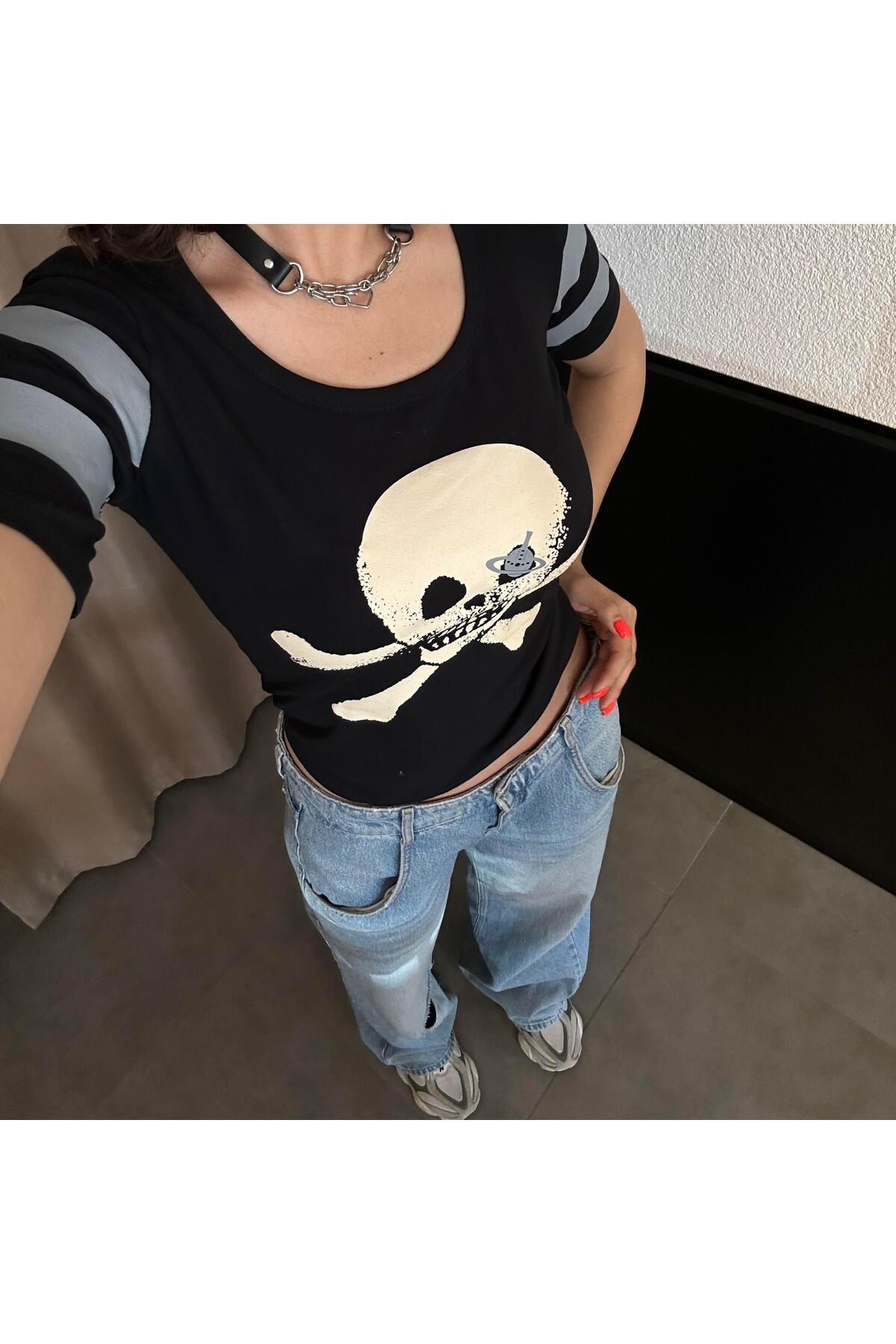 Siyah Harajuku Fashion Oldskull Kısa Kollu Crop