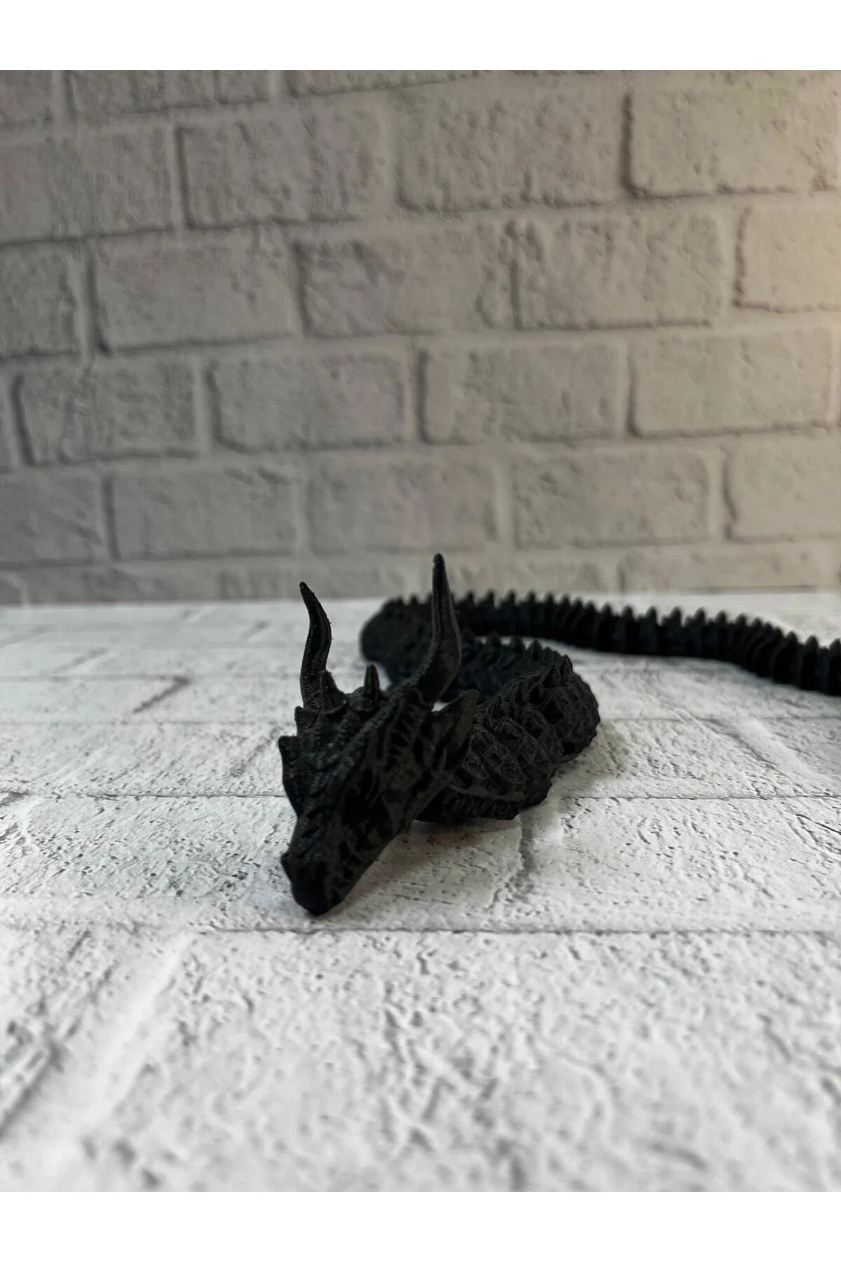 SİYAH HAREKETLİ EJDERHA - Lisinya