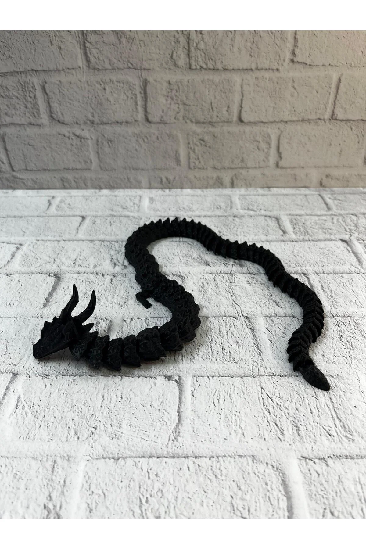 SİYAH HAREKETLİ EJDERHA - Lisinya