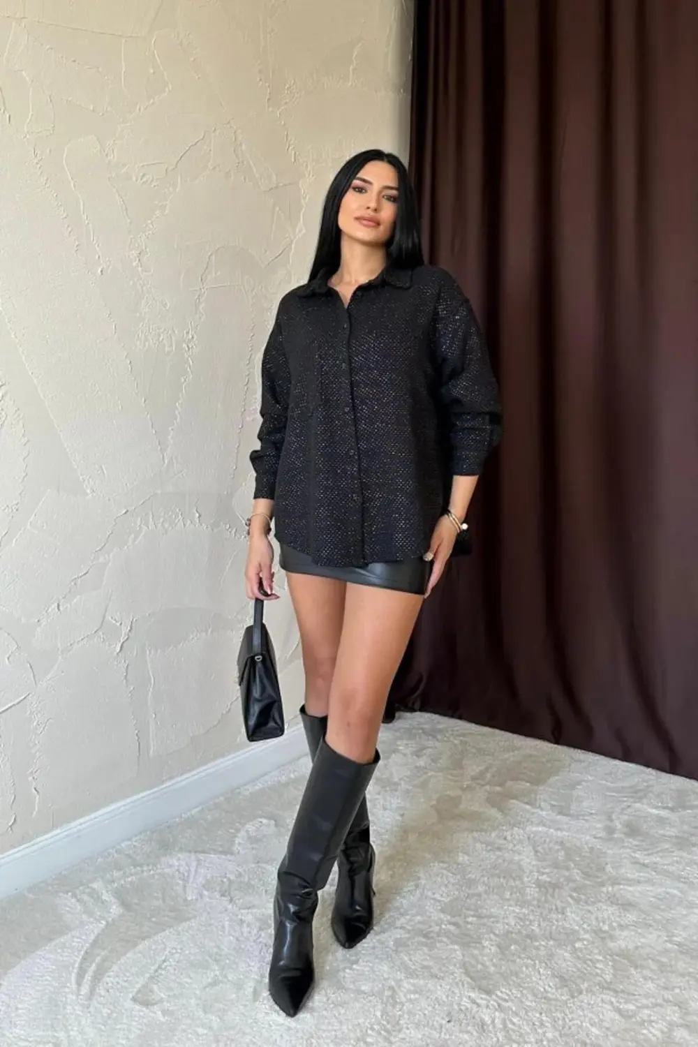 Siyah Işıltılı Gömlek