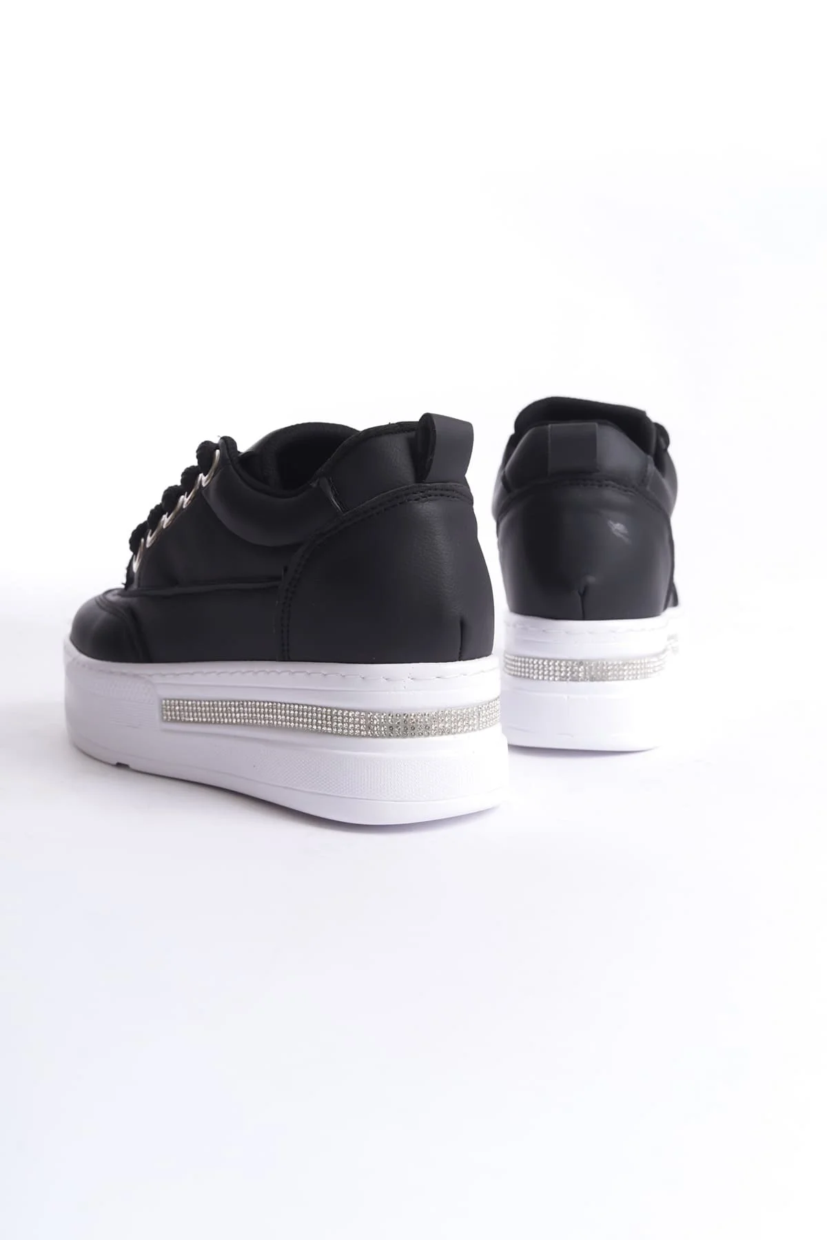 Siyah Kadın Gizli Topuklu Sneaker TR04MS01A