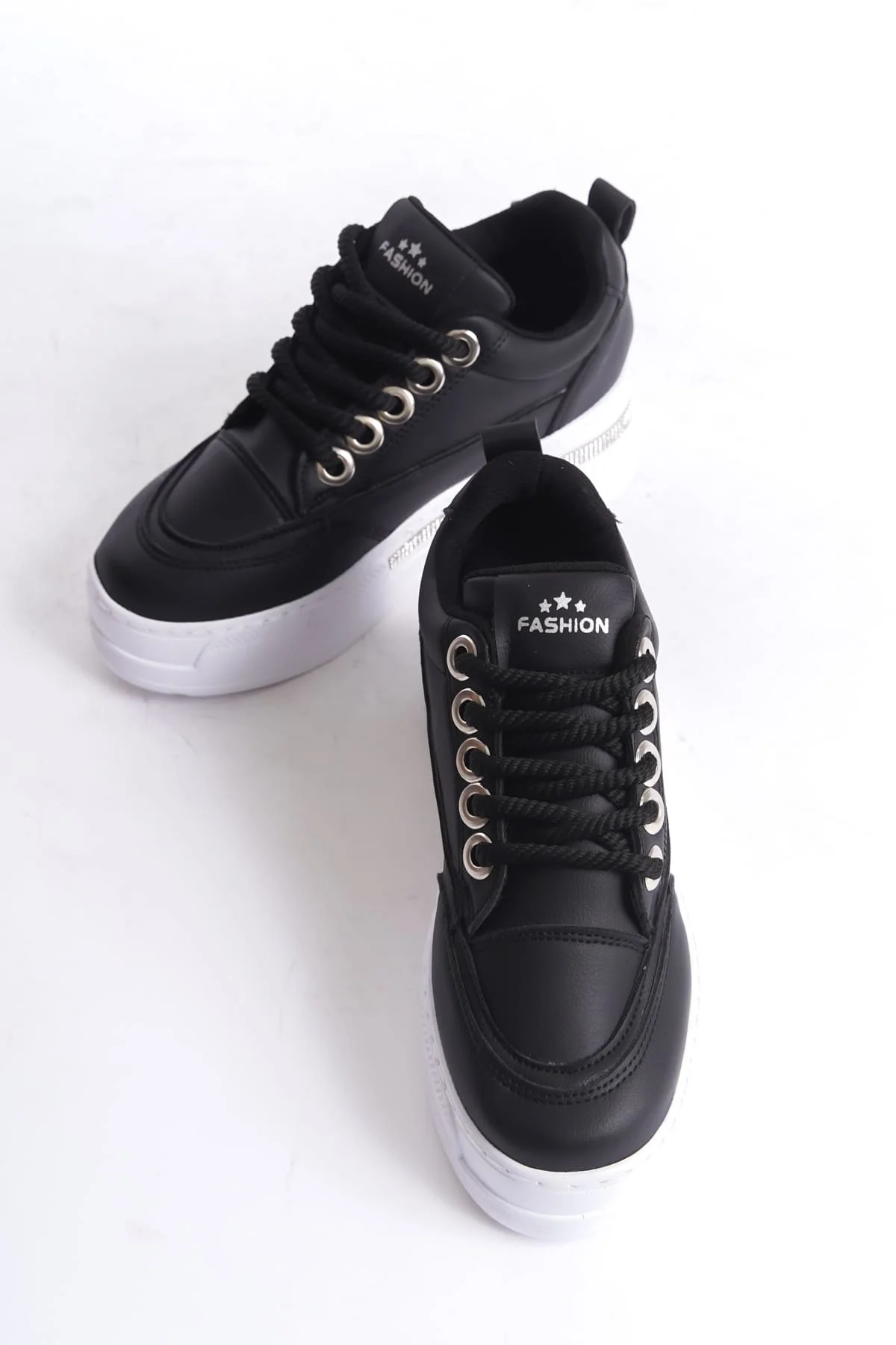 Siyah Kadın Gizli Topuklu Sneaker TR04MS01A