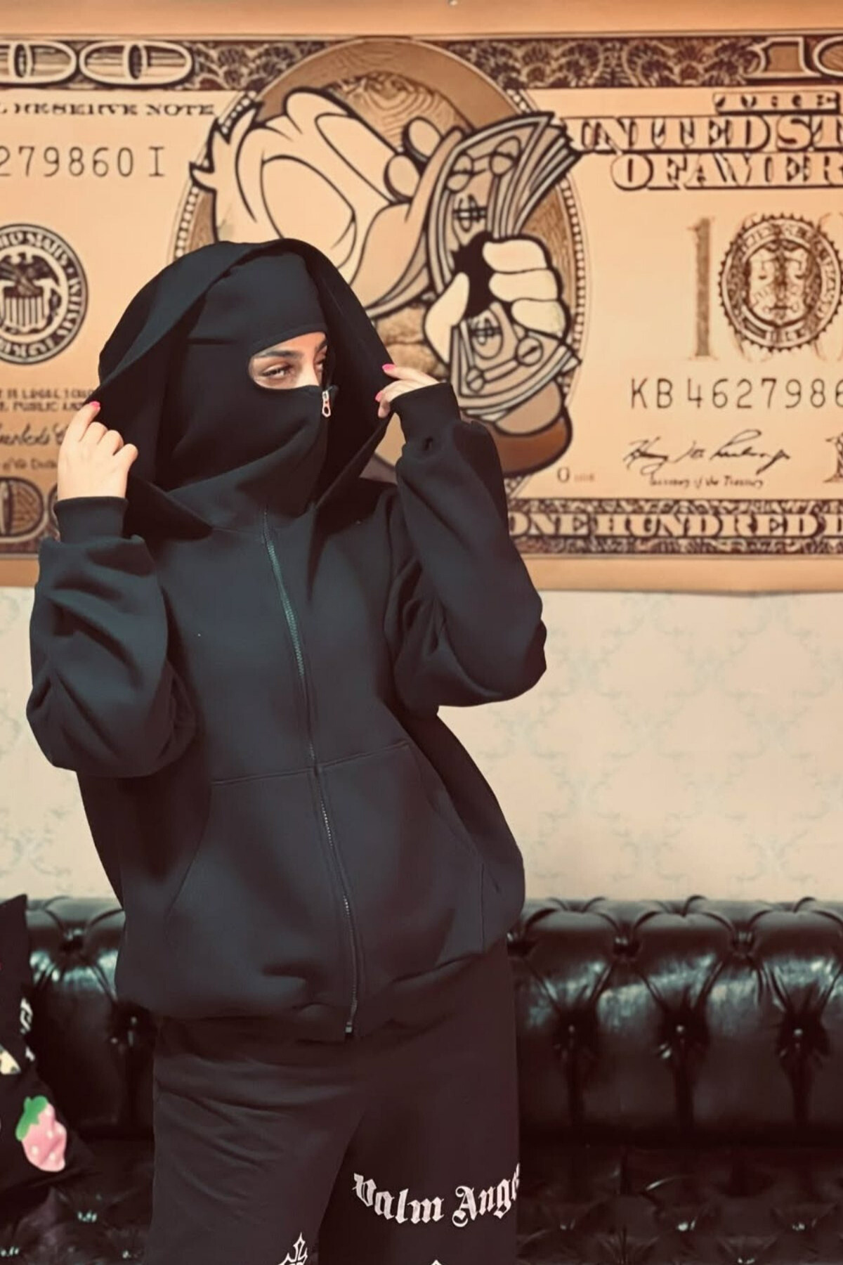 Siyah Kar Maskeli Samuray Kapüşonlu Sweatshirt Siyah Kar Maskeli Samuray Kapüşonlu Sweatshirt