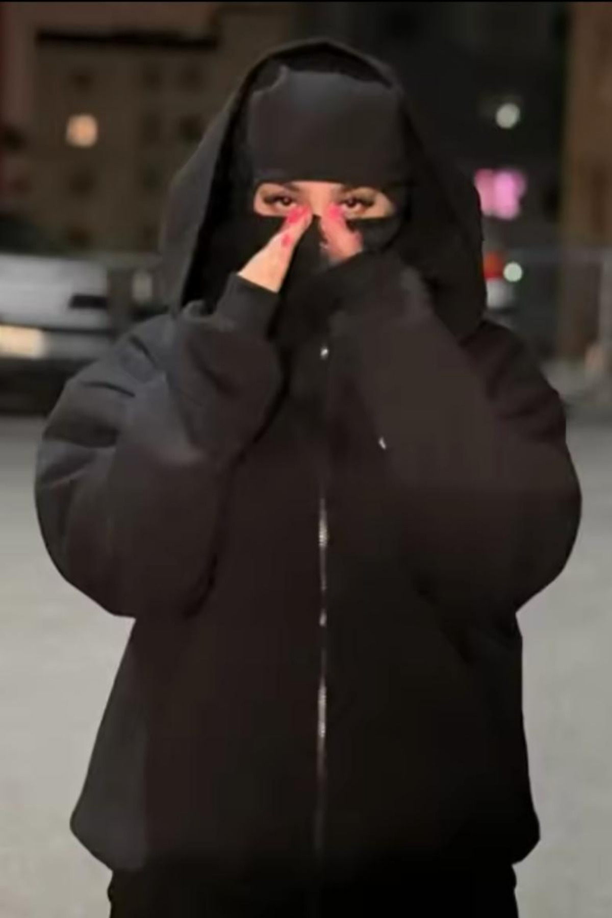 Siyah Kar Maskeli Samuray Kapüşonlu Sweatshirt Siyah Kar Maskeli Samuray Kapüşonlu Sweatshirt