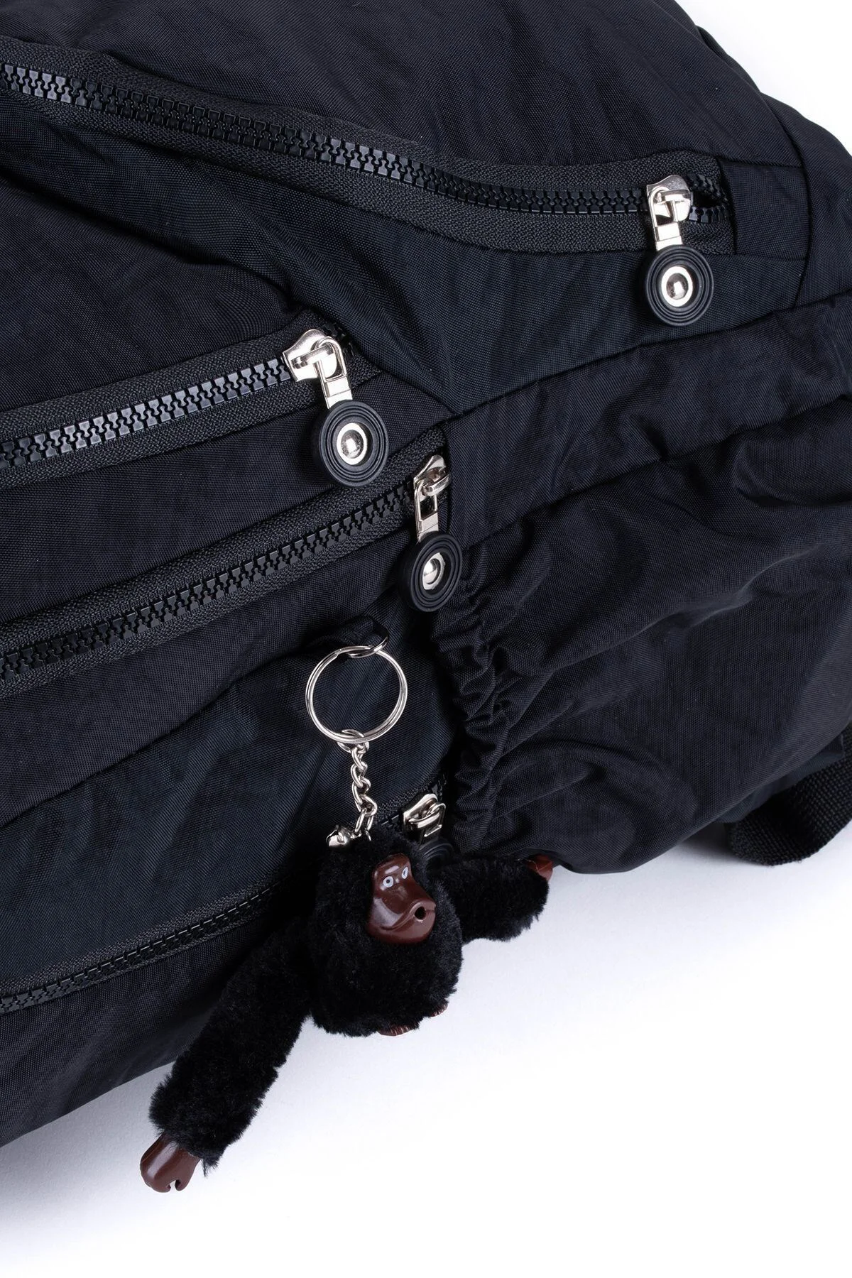 Siyah Kırinkıl Su Geçirmez Kumaş Büyük Boy Unisex Okul Sırt Çanta Siyah Kırinkıl Su Geçirmez Kumaş Büyük Boy Unisex Okul Sırt Çanta