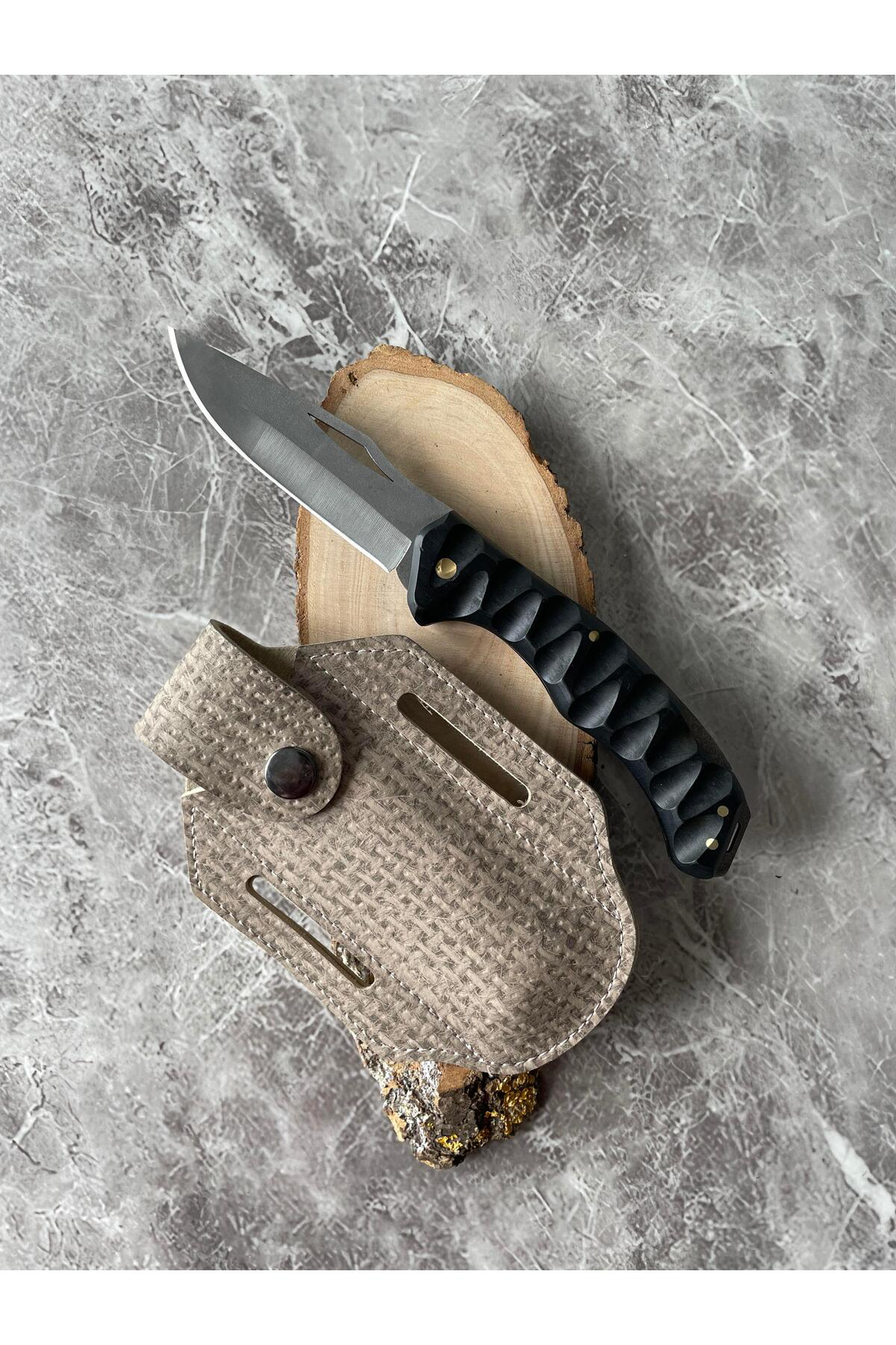 Siyah Kompakt Kabzeli Kamp Çakısı – 9,5 cm Namlu – Cam Kırma & İp