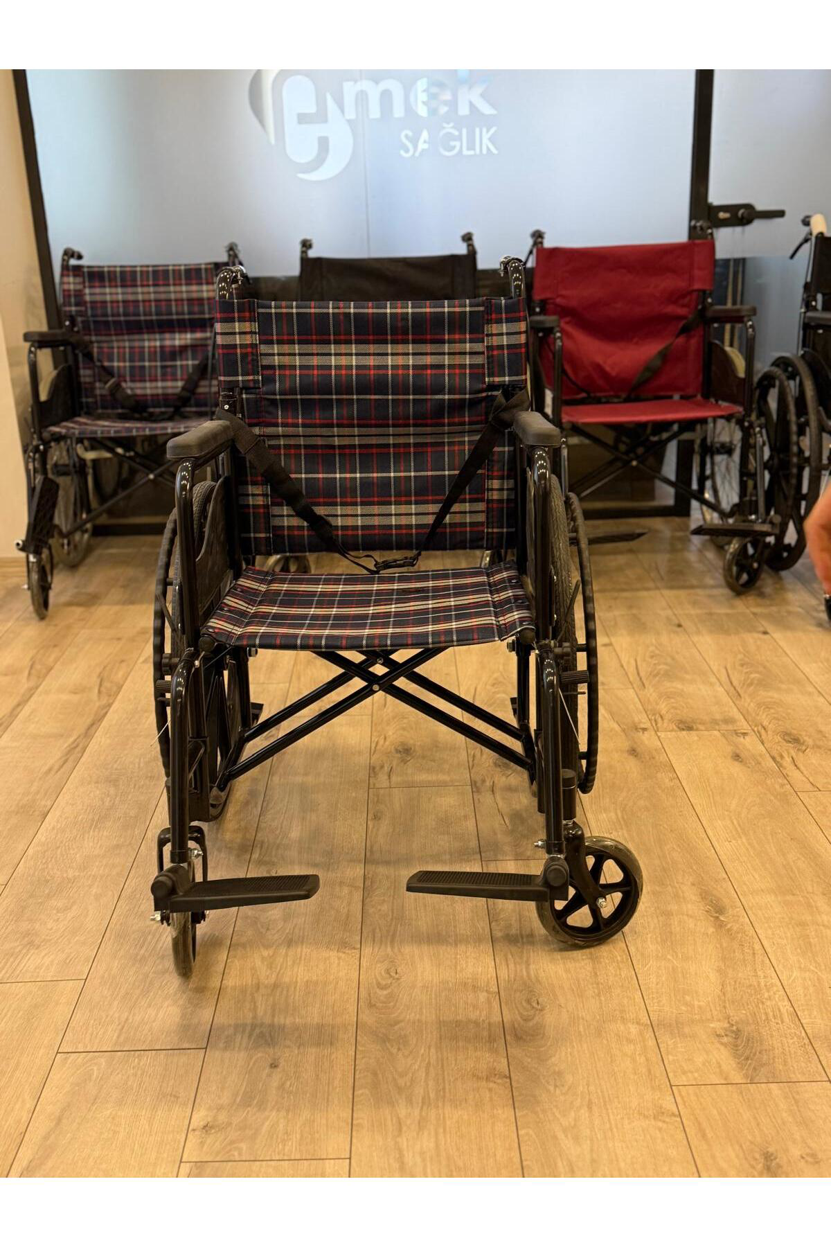 Siyah Kumaş Standart Transfer Sandalyesi -tekerlekli Sandalye - M