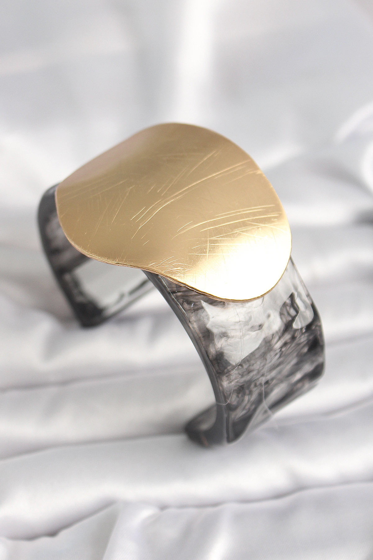 Stillove Siyah Mermer Desen Akrilik Plastik Gold Daire Plaka Model Vintage