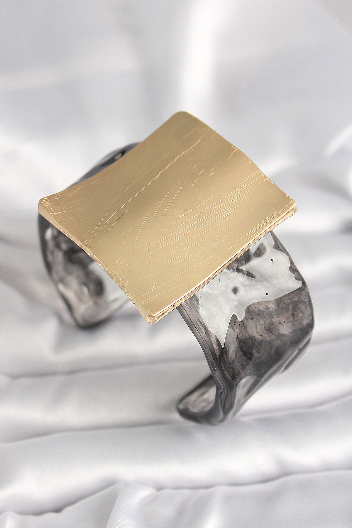 Stillove Siyah Mermer Desen Akrilik Plastik Gold Kare Plaka Model Vintage 