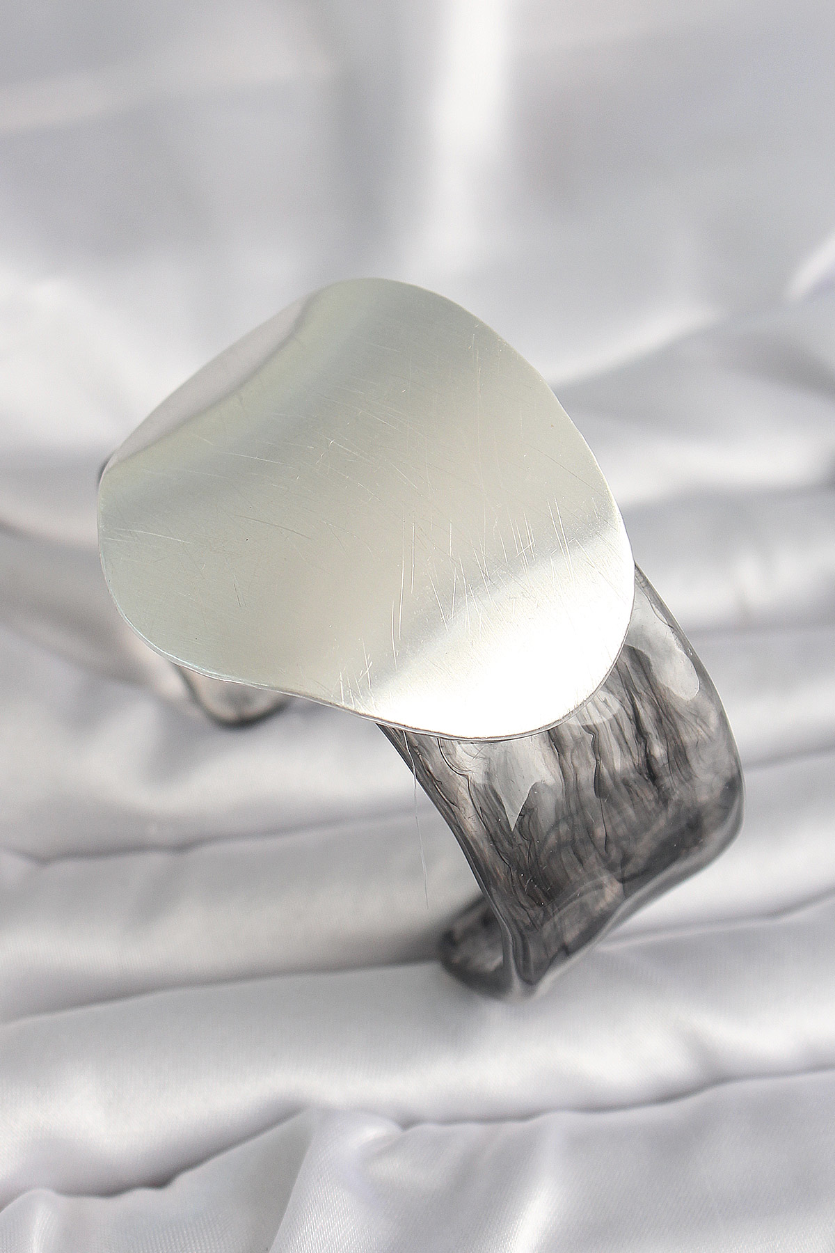 Siyah Mermer Desen Akrilik Pilastik Gümüş Plaka Model Vintage Kad