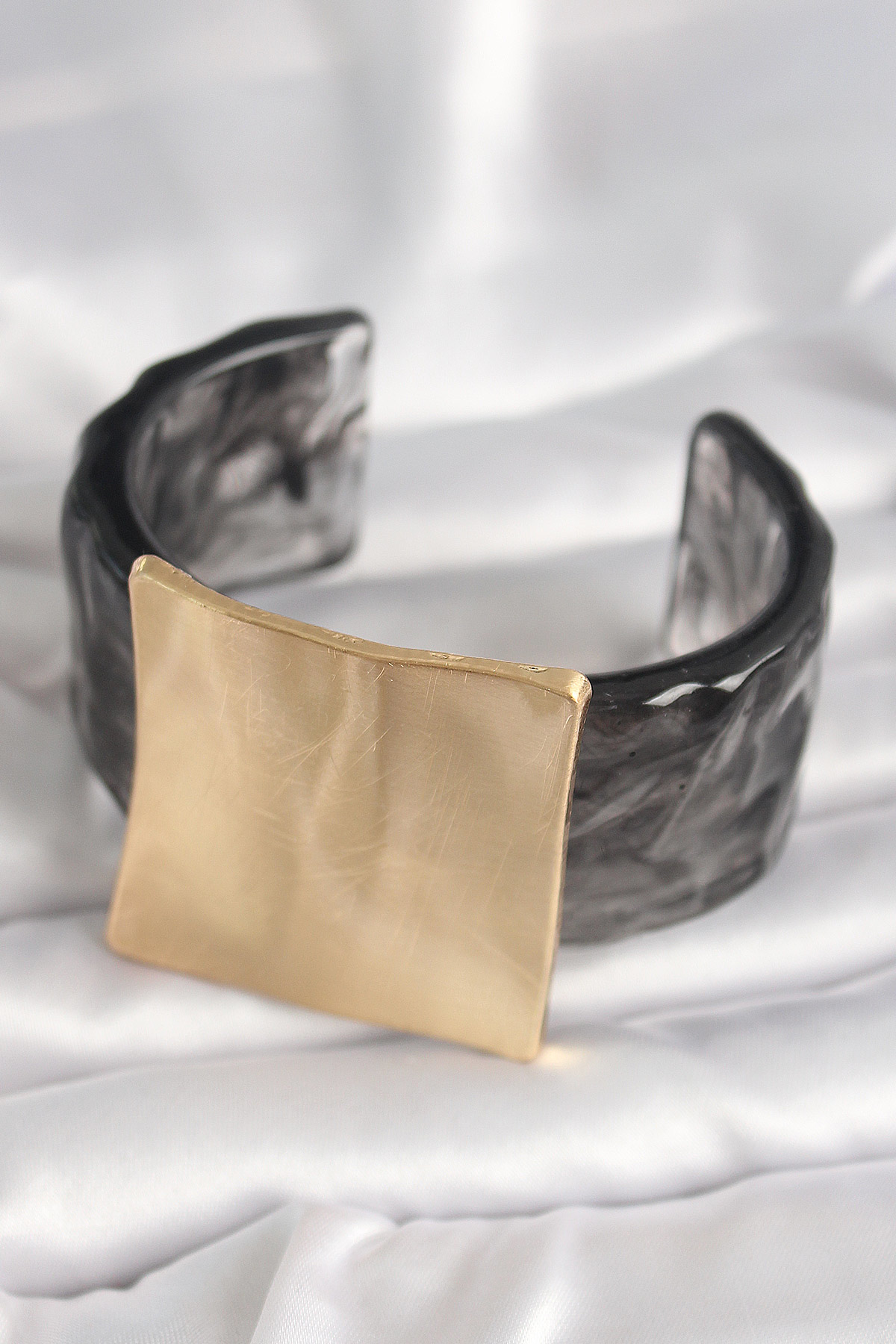 Stillove Siyah Mermer Desen Akrilik Plastik Gold Kare Plaka Model Vintage 