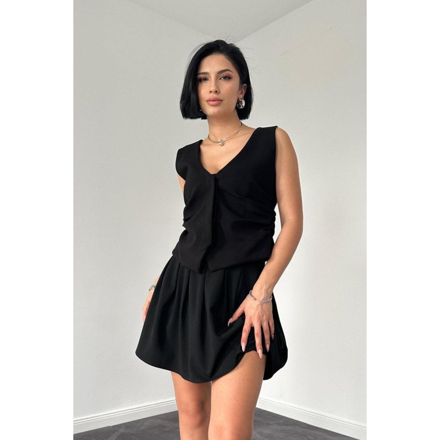 Siyah Pilikaşe Mini Etek