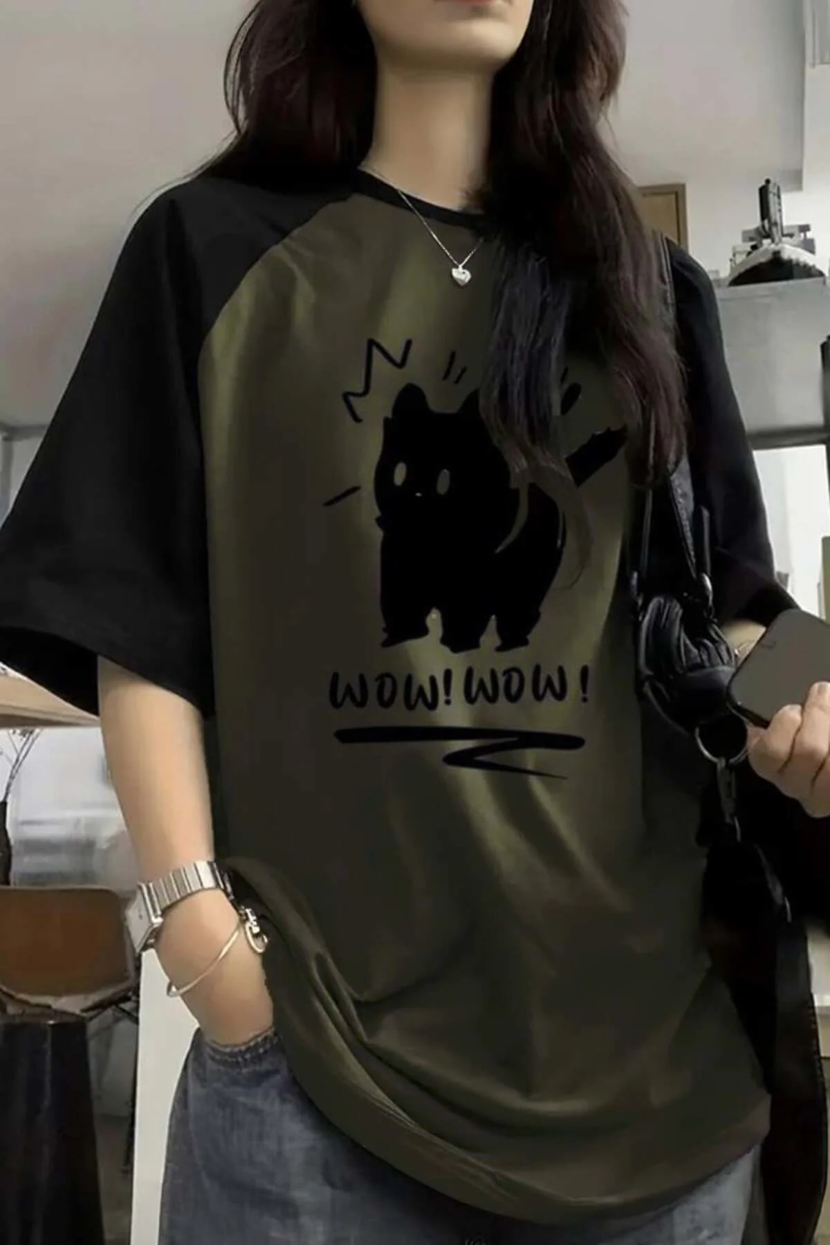 Siyah Raglan Yeşil Wow! Wow! Cat Y2K Unisex T-Shirt Siyah Raglan Yeşil Wow! Wow! Cat Y2K Unisex T-Shirt