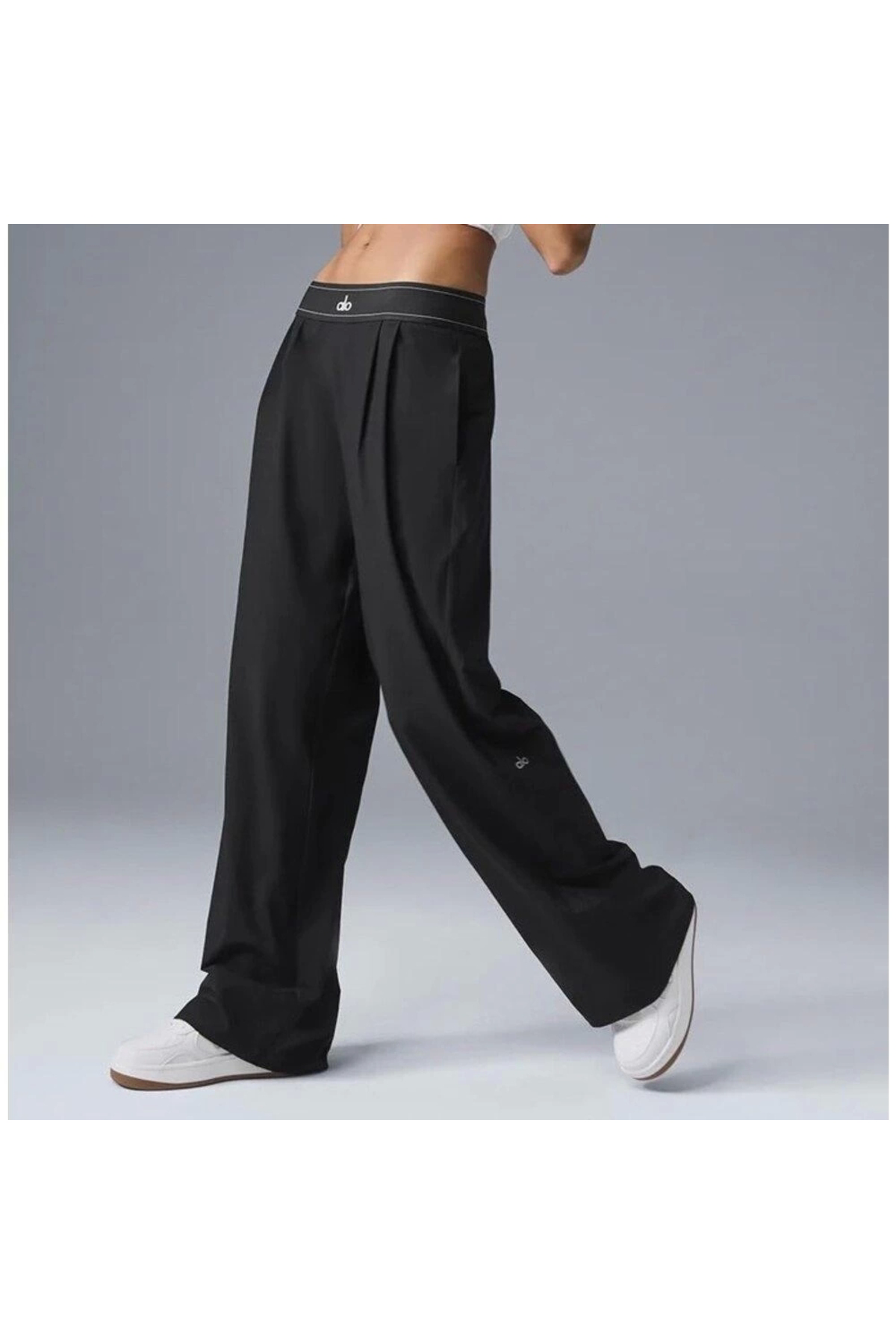 Siyah Rahat Kalıp Jogger Pantolon