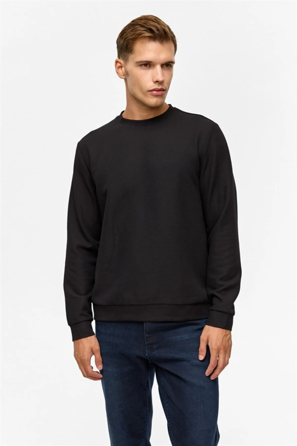 Siyah Regular Düz Bisiklet Yaka Sweatshirt Siyah Regular Düz Bisiklet Yaka Sweatshirt
