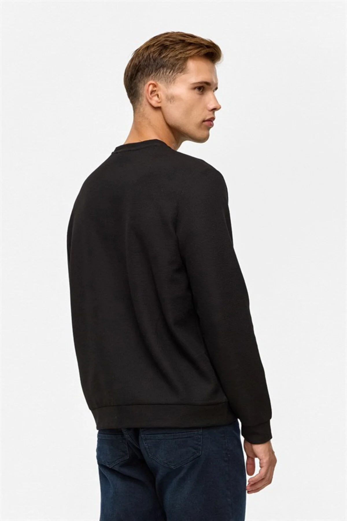 Siyah Regular Düz Bisiklet Yaka Sweatshirt Siyah Regular Düz Bisiklet Yaka Sweatshirt
