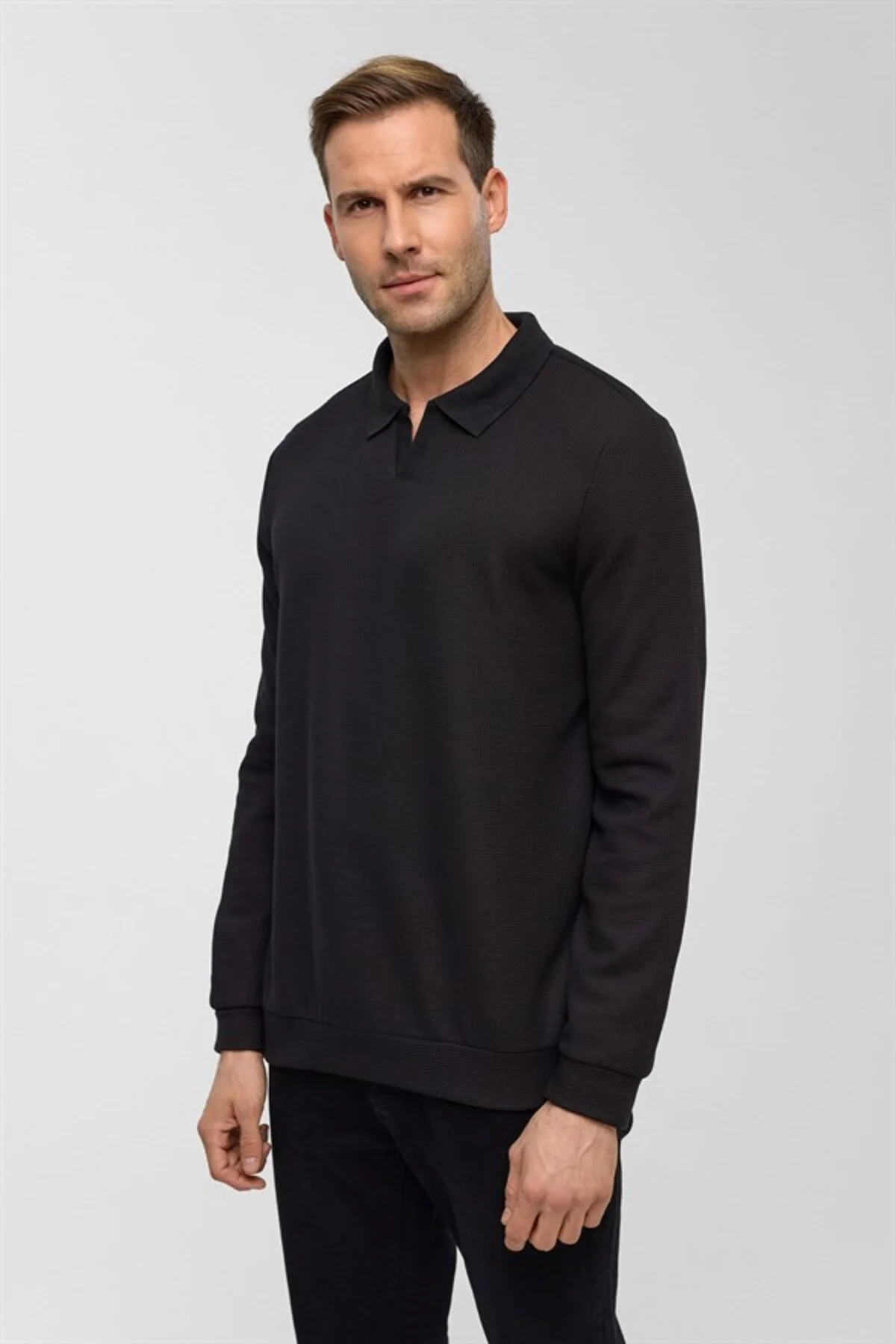 Siyah Regular Düz Fermuarlı Polo Yaka Sweatshirt Fiyatı, Yorumları ve Özellikleri