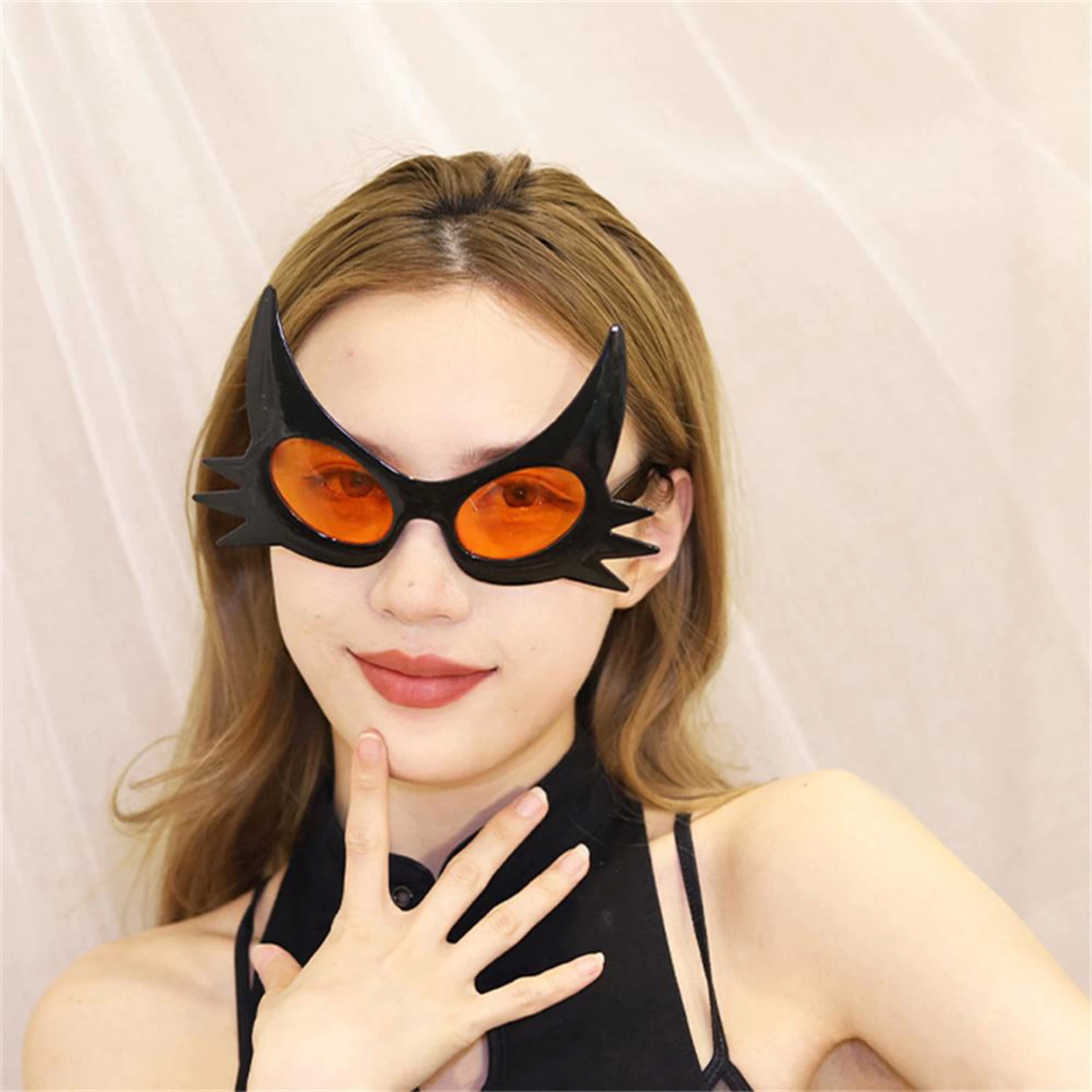 Byntr Siyah Renk Biyik Tasarimli Kedi Gözlüğü 19X11 Cm