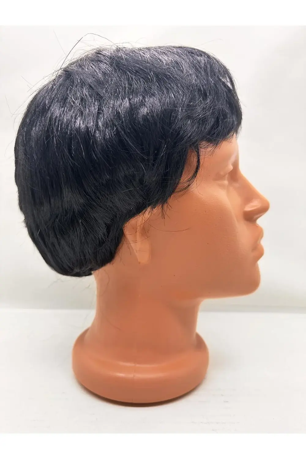 Siyah Renk Kısa Kesim İçi Astarlı Erkek Peruğu (5060) Siyah Renk Kısa Kesim İçi Astarlı Erkek Peruğu (5060)