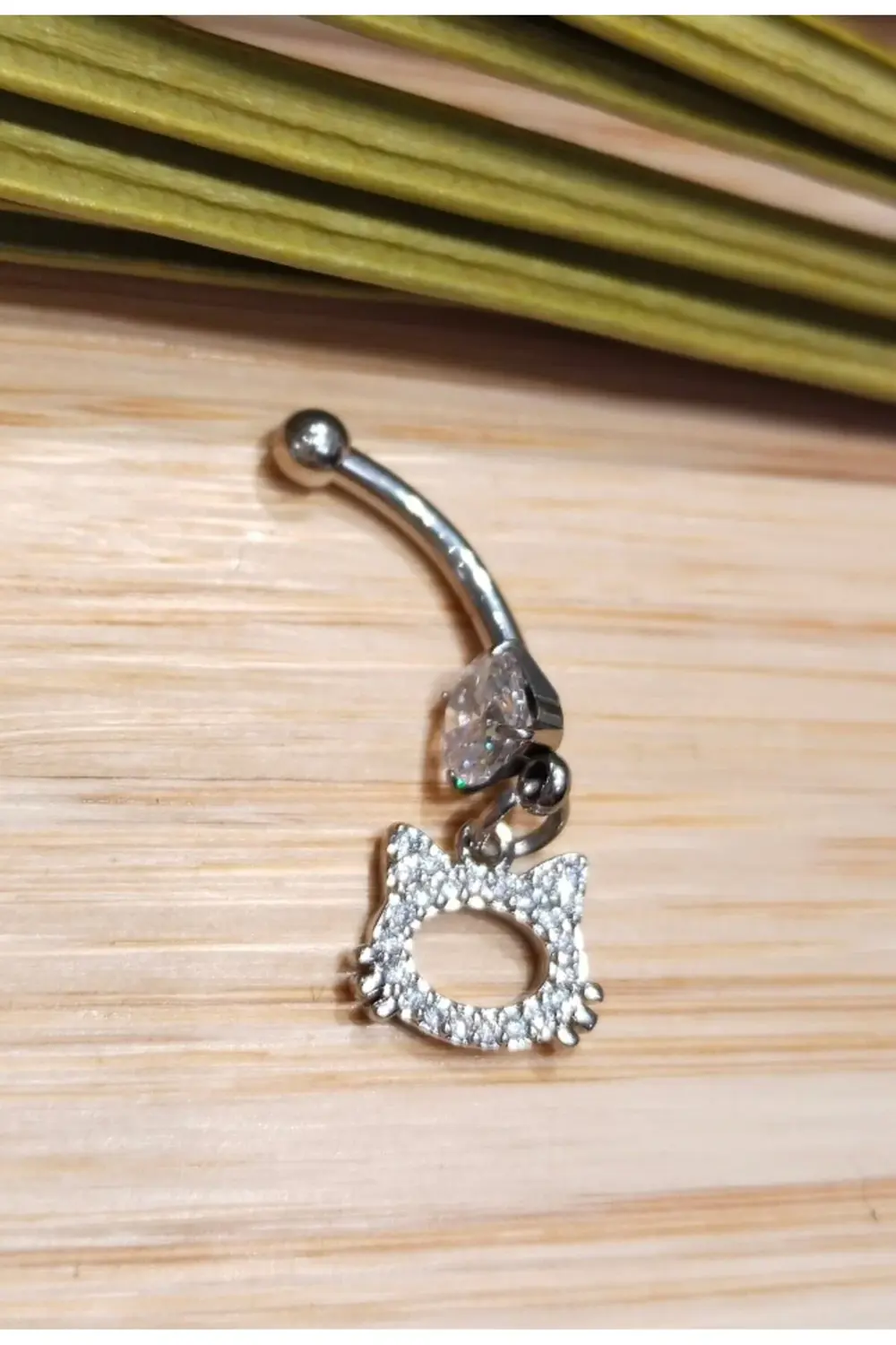 Siyah Renk Lüks Figürlü Gösterişli Göbek Pirsing