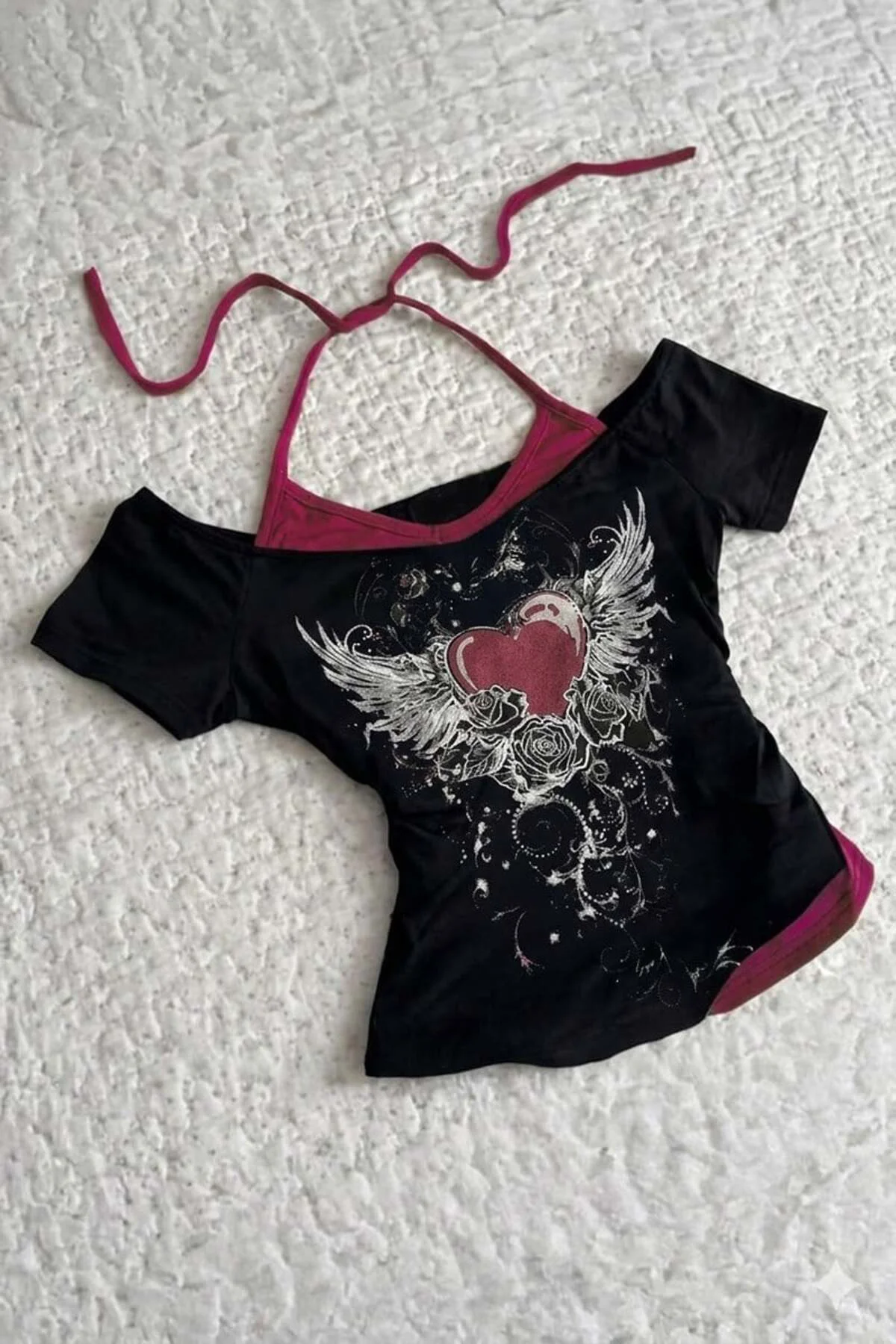 Siyah Rose Red Heart Ek Askılı Gotik Y2K Kısa Kollu Crop Siyah Rose Red Heart Ek Askılı Gotik Y2K Kısa Kollu Crop Fiyatı, Yorumları ve Özellikleri