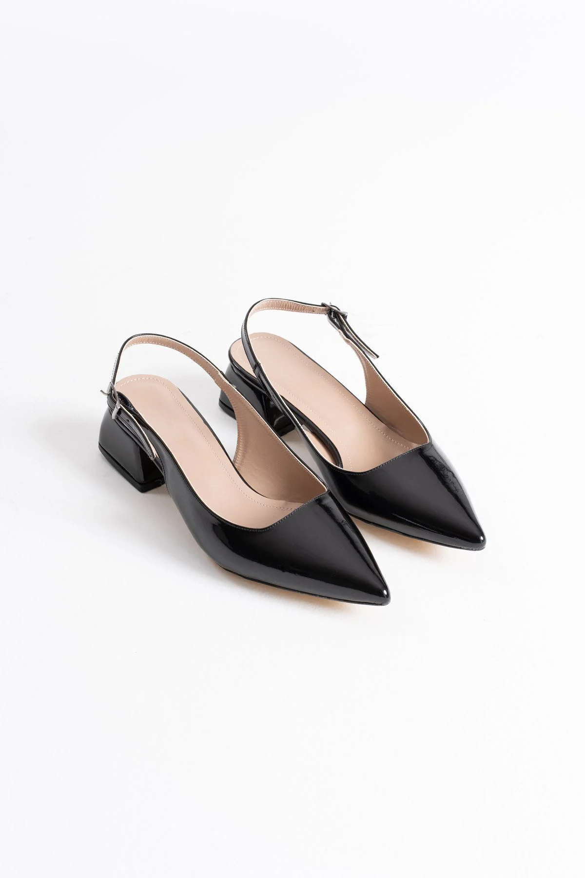 Siyah Rugan Kadın Ayakkabı TR16MS04F