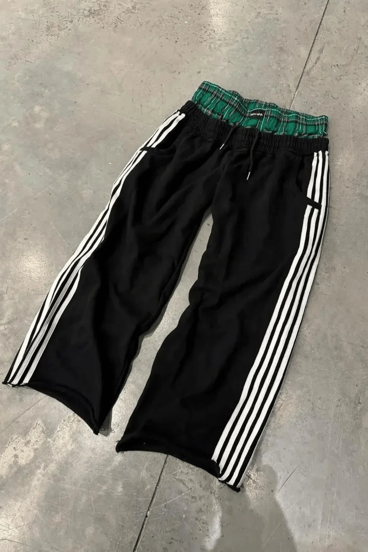 Siyah Şeritli Fake Boxer Y2K Unisex Eşofman