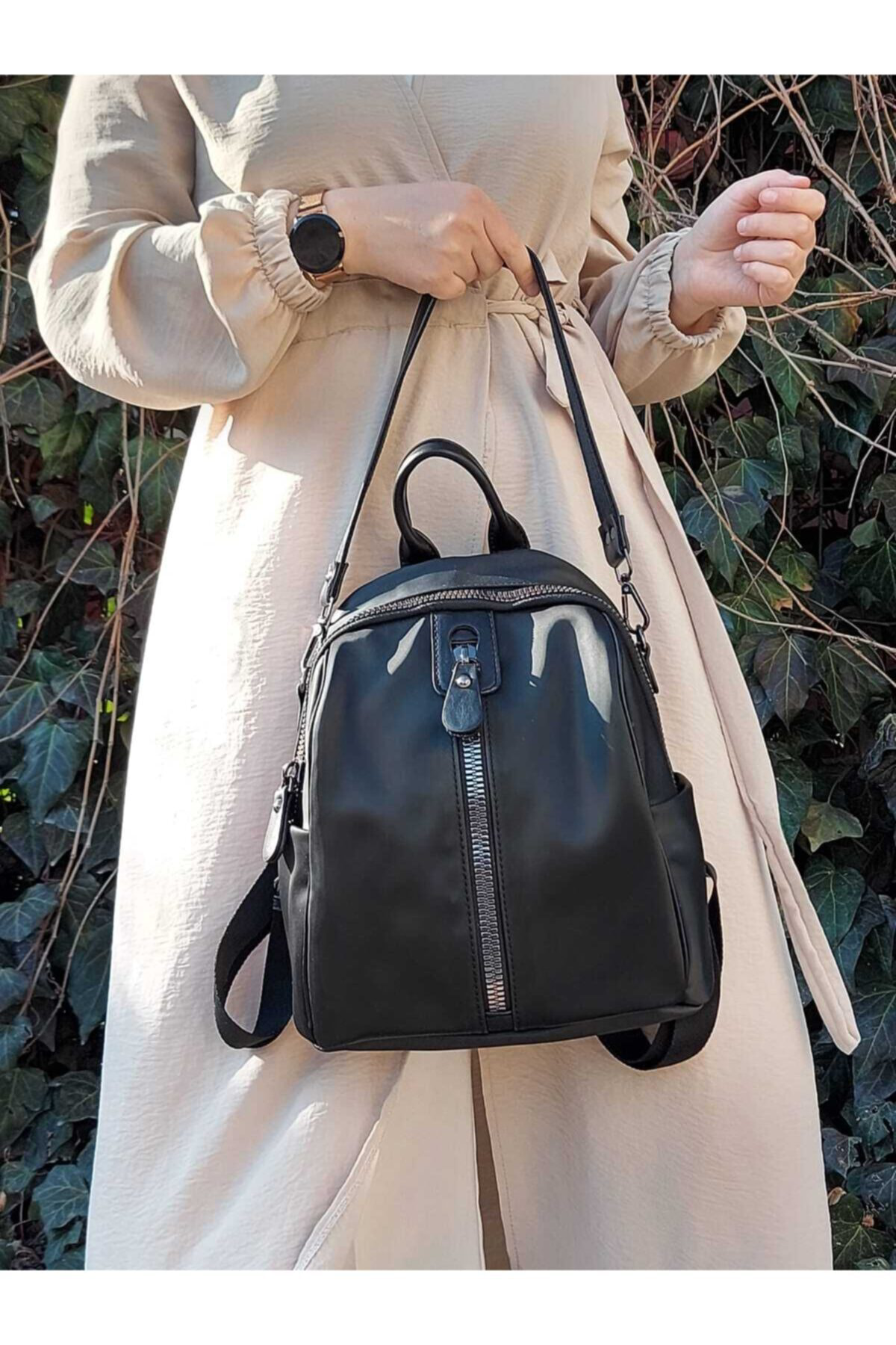 Hbs Siyah Sirt Çantasi