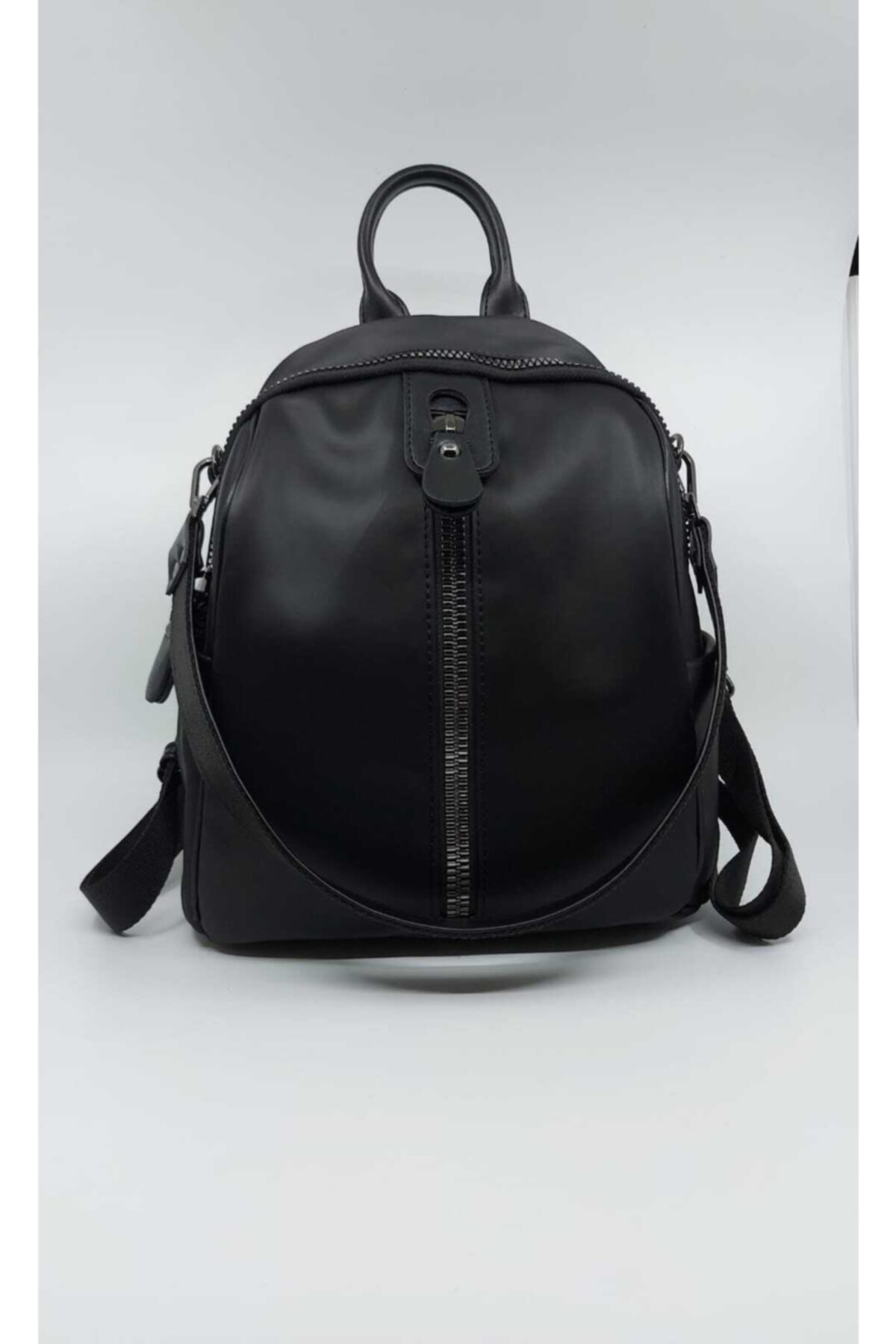 Hbs Siyah Sirt Çantasi