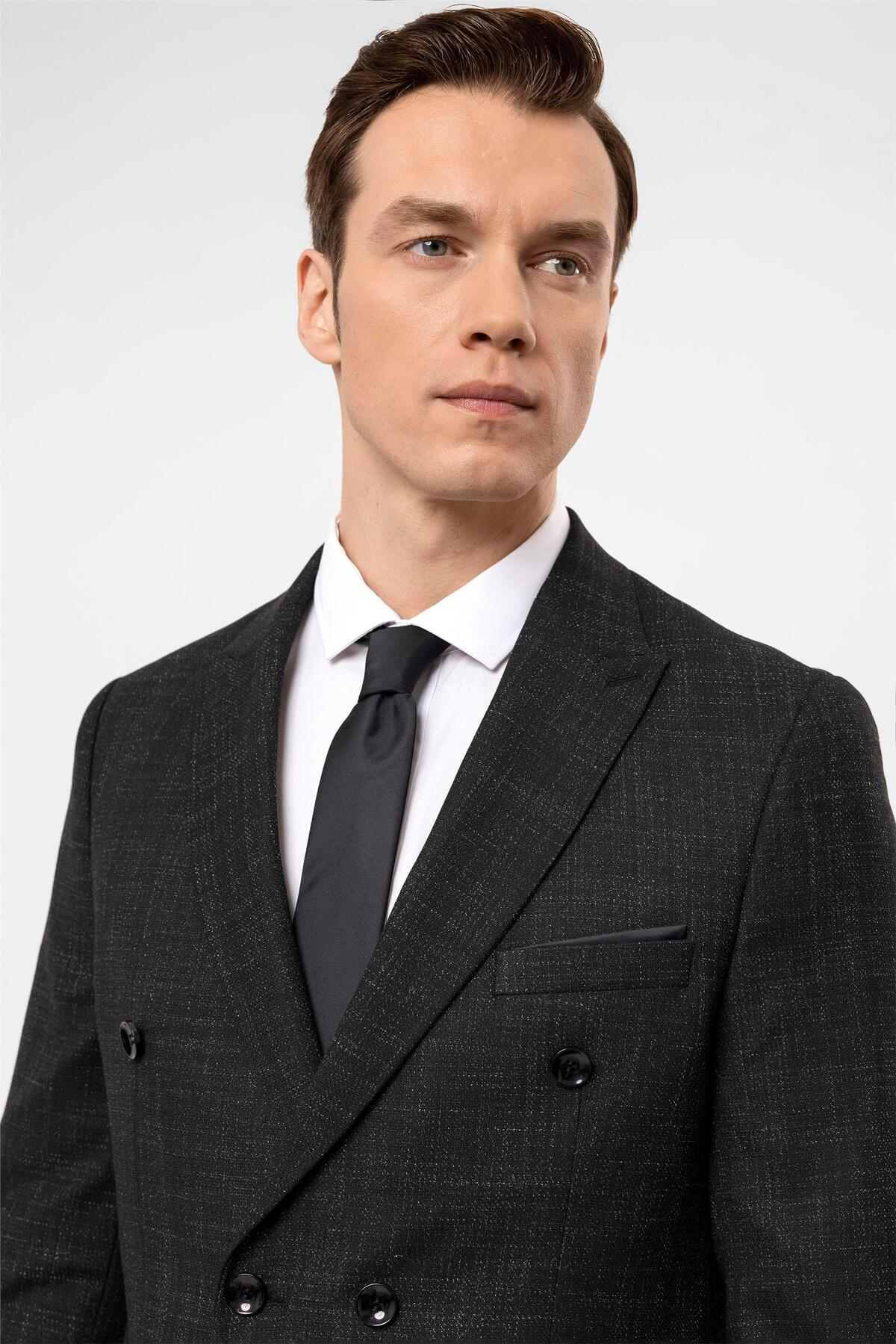 Süvari Siyah Slim Fit Armürlü Sivri Yaka 6 Drop Klasik Takım Elbise