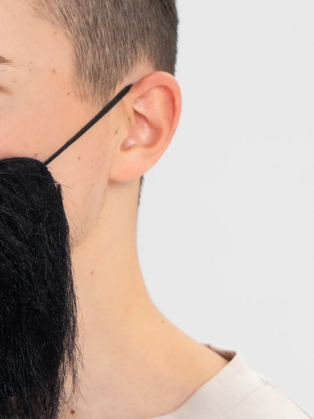 Siyah Takma Sakal Bıyık Takımı – Doğal Görünümlü Peluş Sakal (20 Cm)