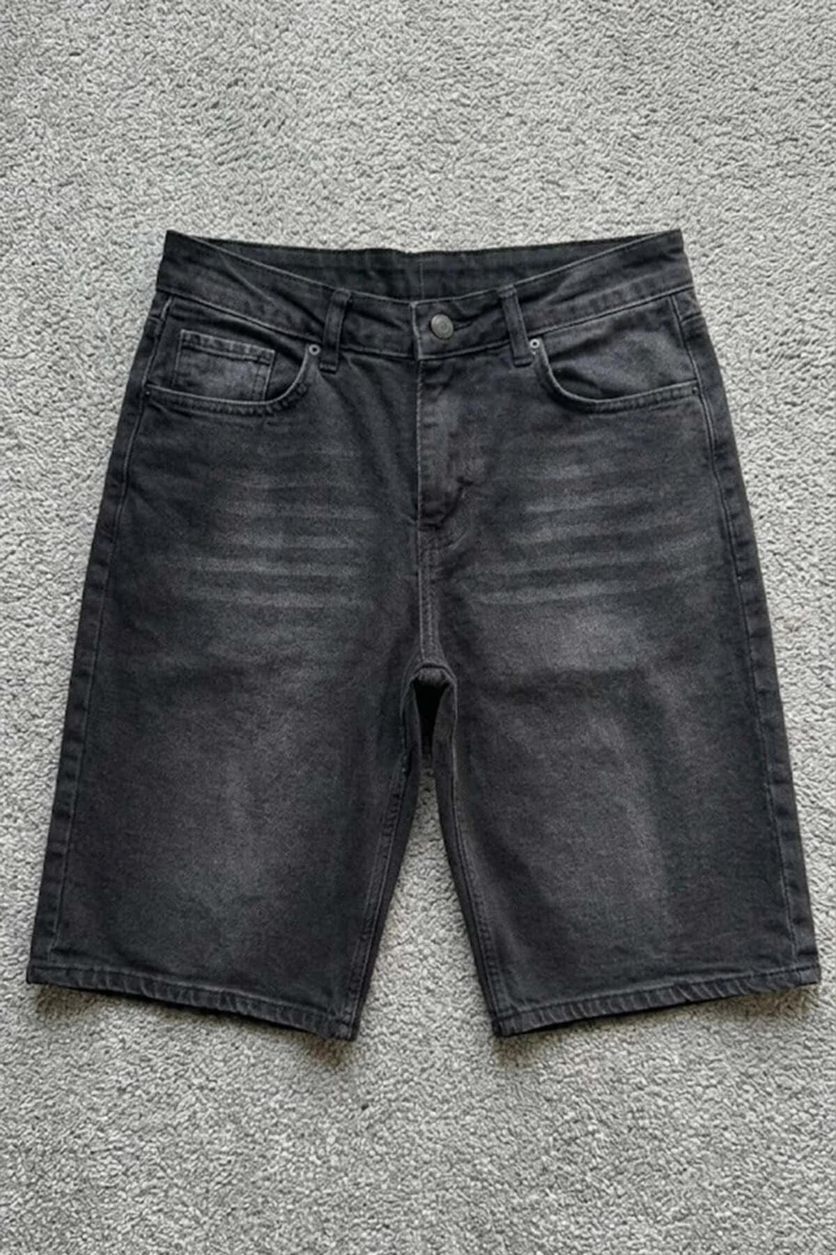 Siyah Taşlamalı Beyaz MZKD Spider Y2K Baggy Unisex Şort