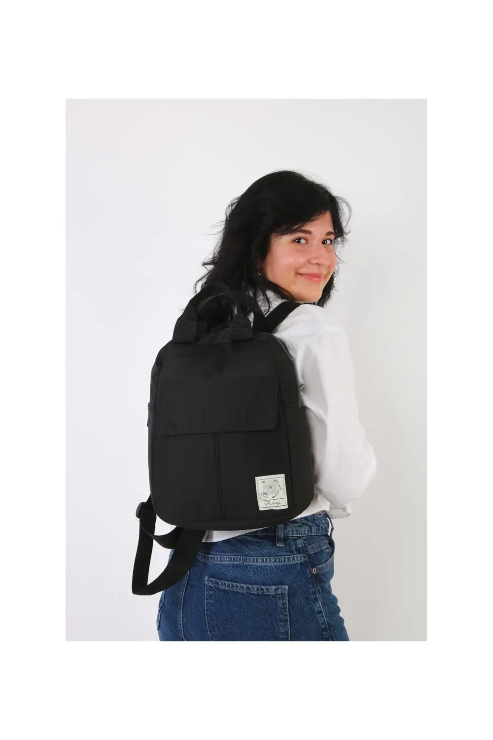 Siyah Unısex ESSENTIAL Sırt Çantası