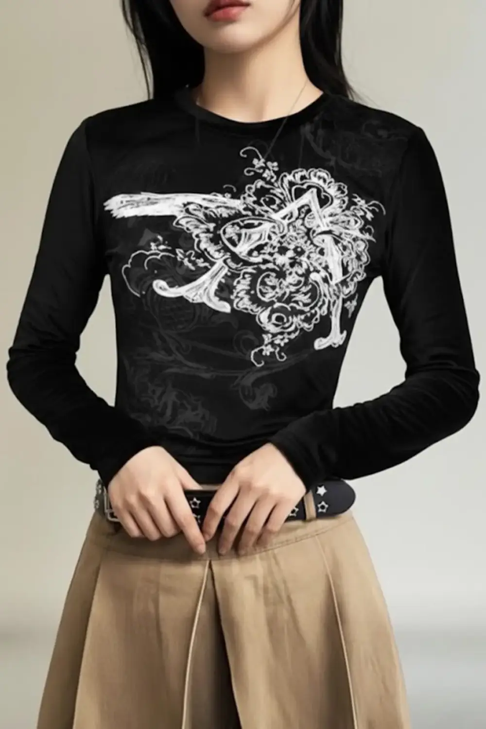 Siyah Vintage Punk Patterned Y2K Uzun Kollu Crop Siyah Vintage Punk Patterned Y2K Uzun Kollu Crop