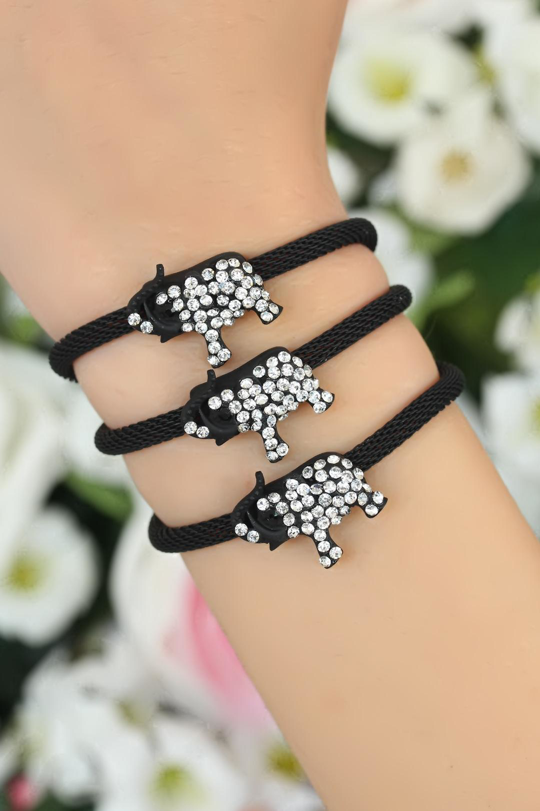 Siyah  Zirkon Taşlı Fil Aksesuarlı Metal Bayan Bileklik - TJ-BB16