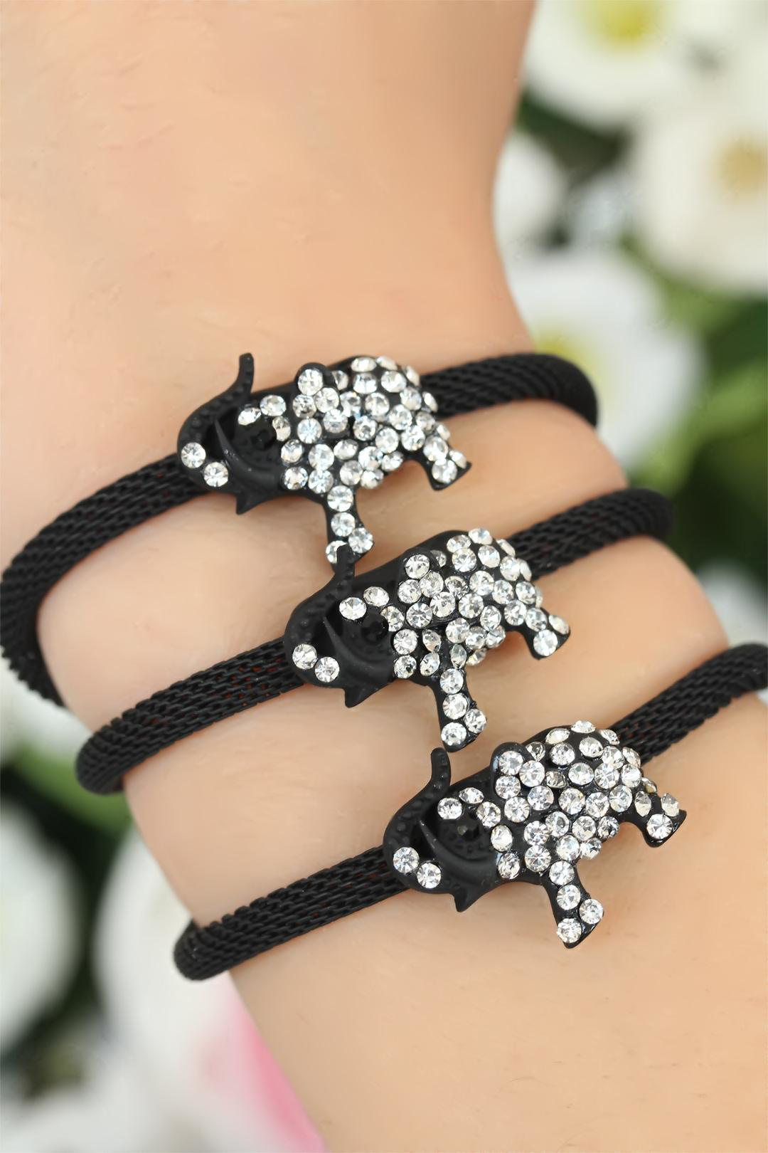 Siyah  Zirkon Taşlı Fil Aksesuarlı Metal Bayan Bileklik - TJ-BB16