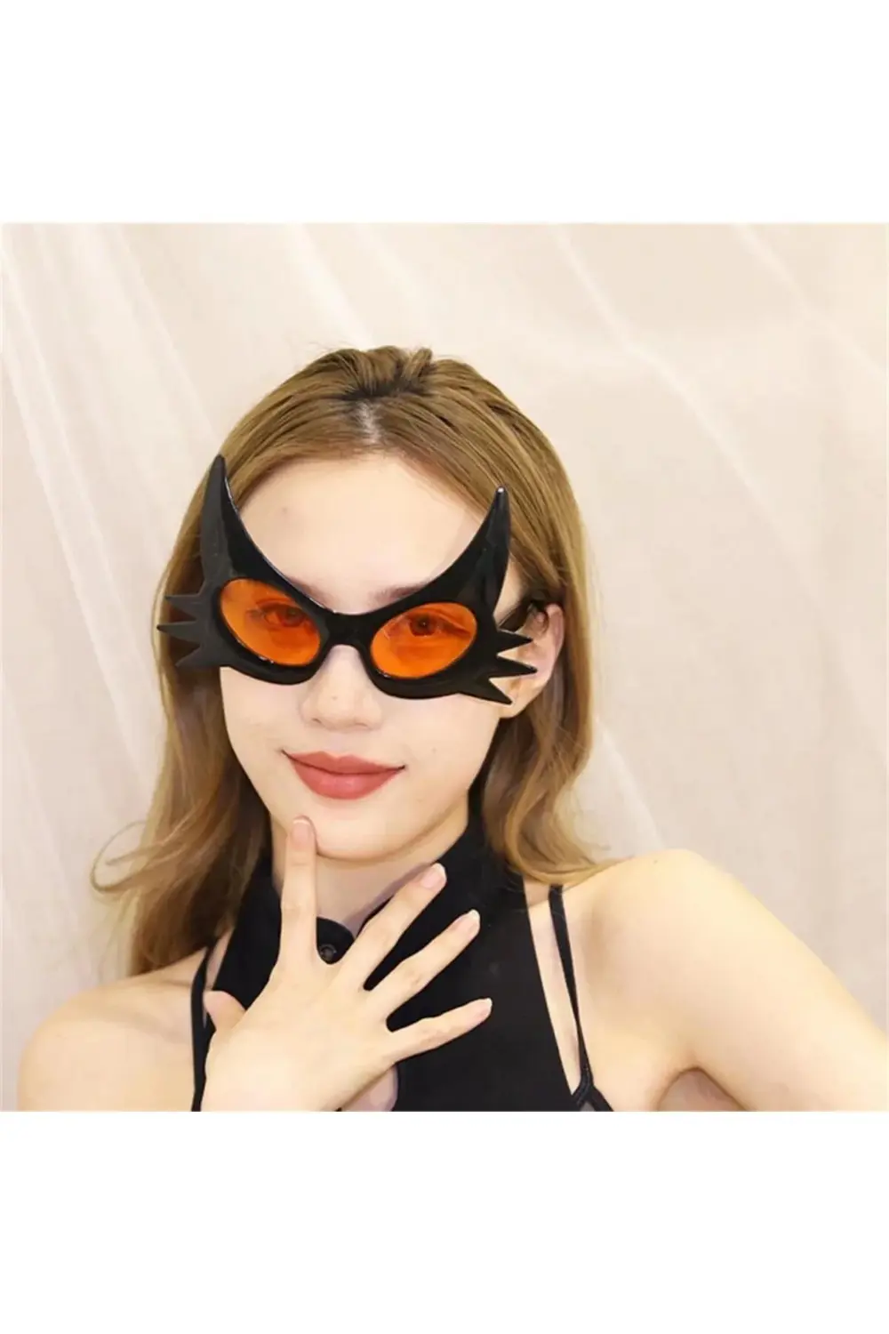 SiyahRenkBıyıkTasarımlıKediGözlüğü19x11cm