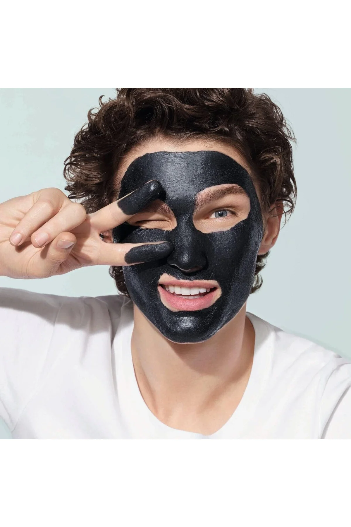 Skin Naturals Saf & Temiz Siyah Nokta Karşıtı Kömürlü Temizleme J