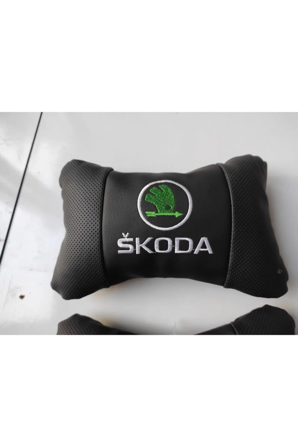 Skoda Dıkışli Boyun Yastıgı 2'li Set Her Araca Uyumlu - Görsel 2
