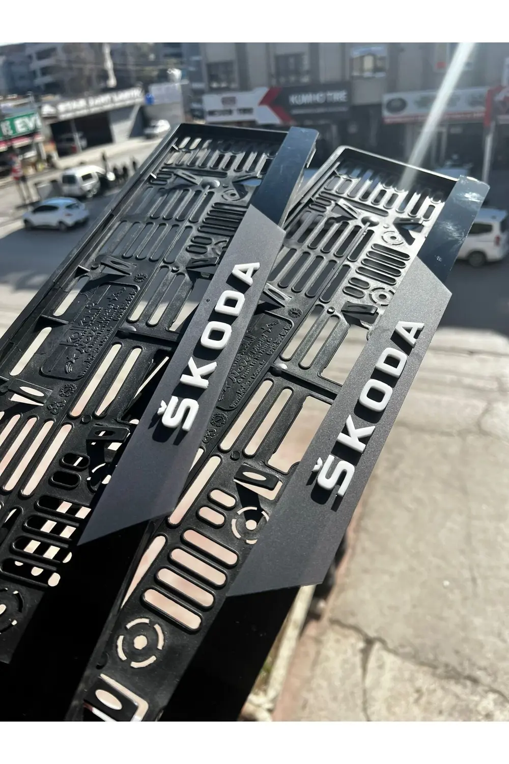 SKODA Mat Pleksi Plakalık